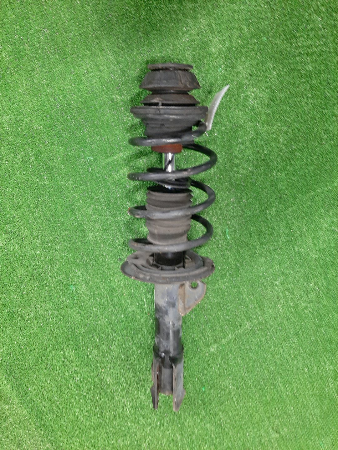 Стойка правая передняя TOYOTA IST, VITZ, PORTE, SPADE, AQUA NCP110, ZSP110, KSP130, NSP130, NSP135, NCP131, NCP141, NSP140, NSP141, NHP10 1NZ-FE, 2ZR-FE, 1KR-FE, 1NR-FE, 2NR-FKE, 1NZ-FXE 1 ракурс Стойка правая передняя TOYOTA IST, VITZ, PORTE, SPADE, AQUA NCP110, ZSP110, KSP130, NSP130, NSP135, NCP131, NCP141, NSP140, NSP141, NHP10 1NZ-FE, 2ZR-FE, 1KR-FE, 1NR-FE, 2NR-FKE, 1NZ-FXE 1 ракурс