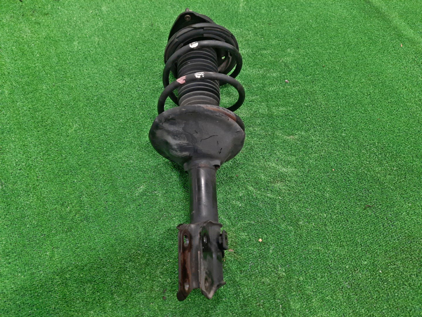 Стойка правая передняя SUBARU IMPREZA GDD, GG2, GG9, GGD, GG3, GGC, GD3, GD2, GD9 EL15, EJ15E, EJ20DE 1 ракурс