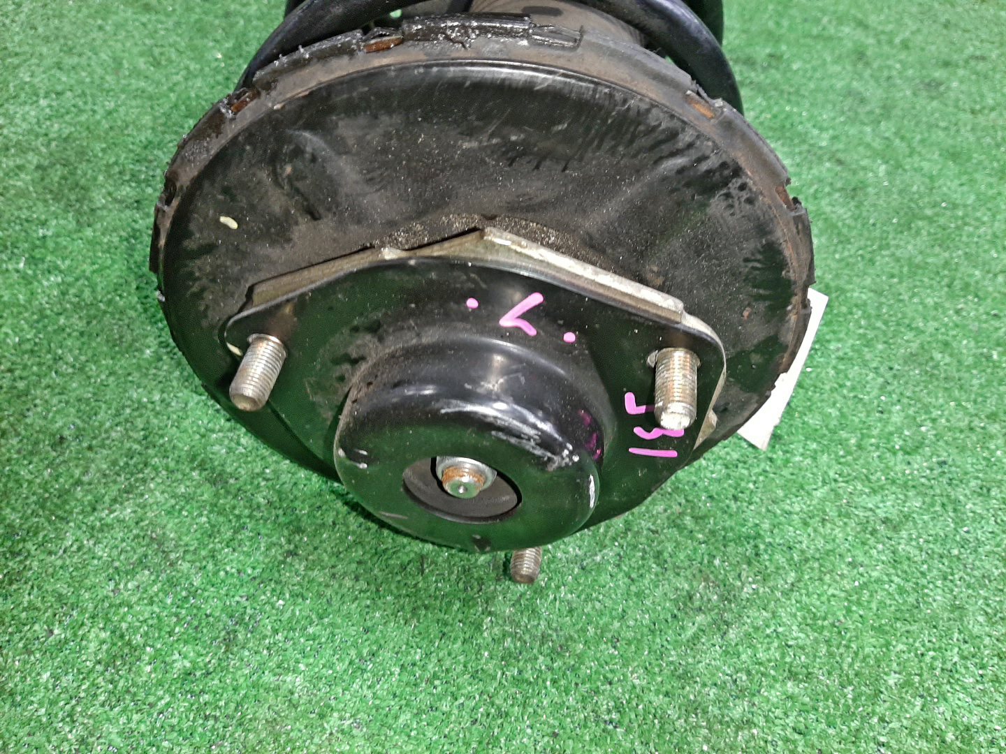 Стойка левая передняя NISSAN PRESAGE, TEANA TU31, TNU31, PU31, PNU31, J31, PJ31, TNJ31 QR25DE, VQ35DE, VQ23DE 2 ракурс