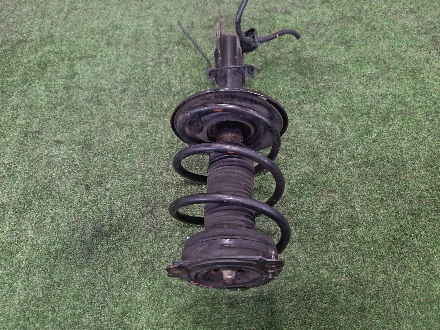 Стойка левая передняя NISSAN TEANA TNJ32, PJ32, J32 QR25DE, VQ35DE, VQ25DE 2 ракурс