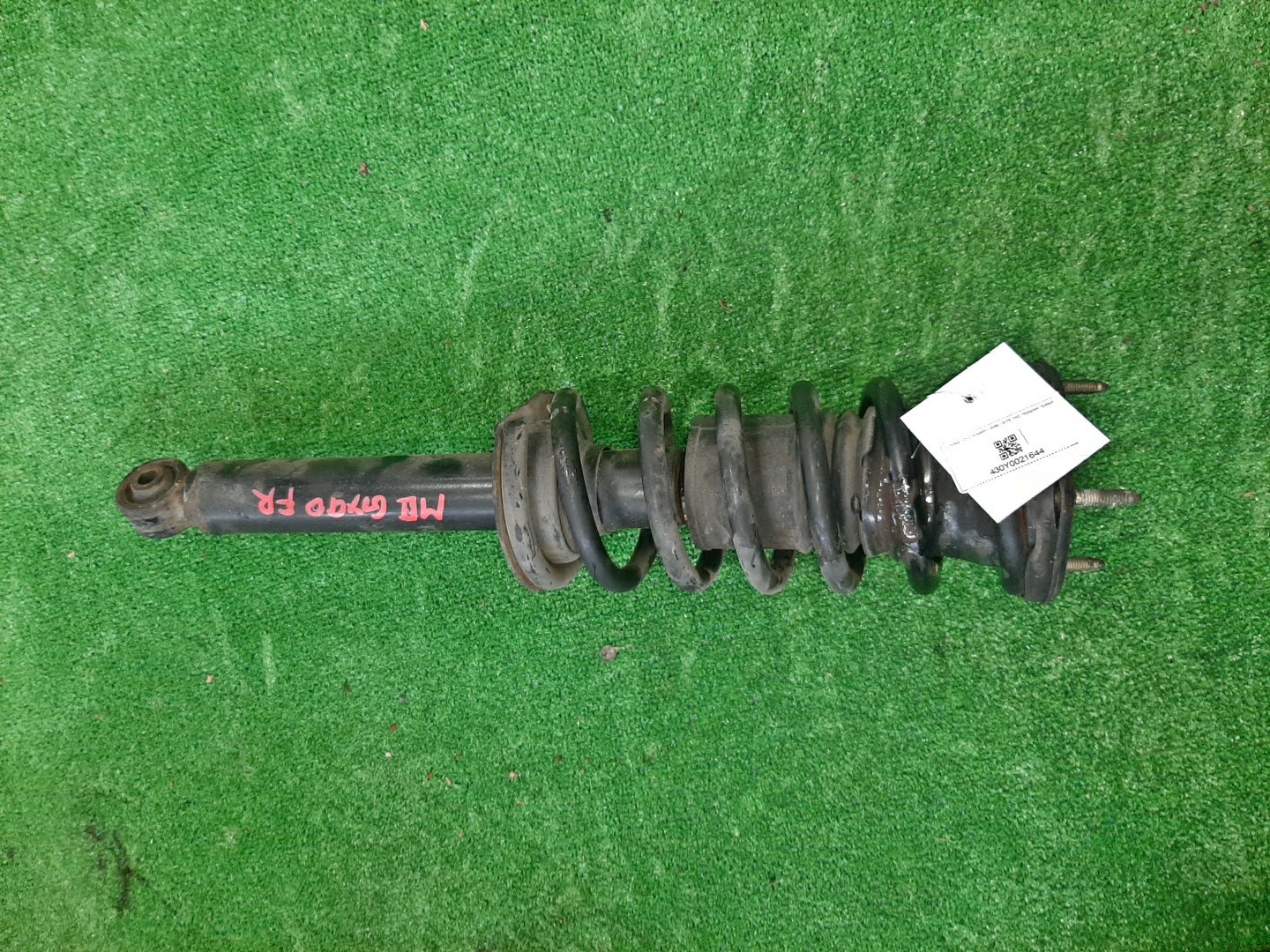 Стойка правая передняя TOYOTA CHASER, CRESTA, CROWN, ALTEZZA, MARK II GX100, GX90, JZX100, JZX101, JZX90, SX90, JZX91, SX100, GS151, GXE10, SXE10, JCE10 1G-FE, 1JZ-GE, 2JZ-GE, 4S-FE, 3S-GE 1 ракурс