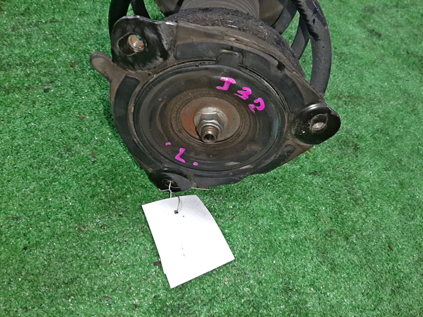 Стойка левая передняя NISSAN TEANA TNJ32, PJ32, J32 QR25DE, VQ35DE, VQ25DE 2 ракурс