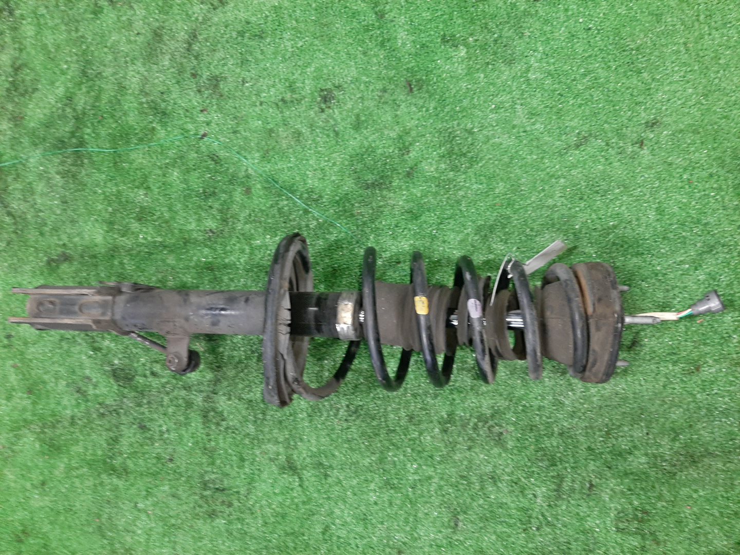 Стойка левая задняя TOYOTA WINDOM, PRONARD, MARK II QUALIS, CAMRY GRACIA MCV20, MCV21, MCX20, MCV21W, SXV20W, MCV20W 1MZ-FE, 2MZ-FE, 5S-FE 1 ракурс