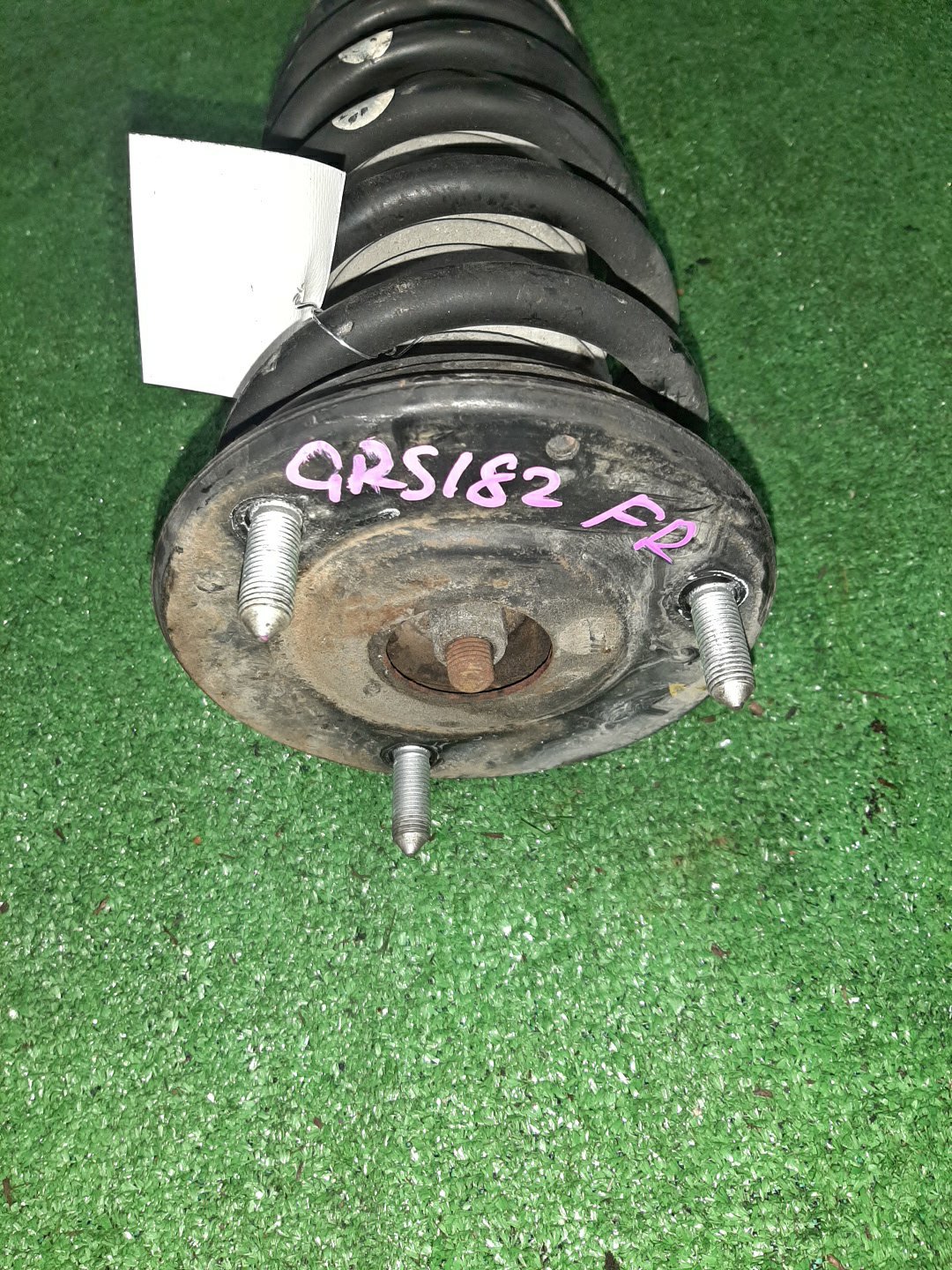 Стойка правая передняя TOYOTA CROWN, MARK X, IS250, IS250C GRS182, GRS180, GRS184, GRS204, GRS200, GRX120, GRX130, GRX121, GRX133, GSE20 3GR-FSE, 4GR-FSE, 2GR-FSE 3 ракурс