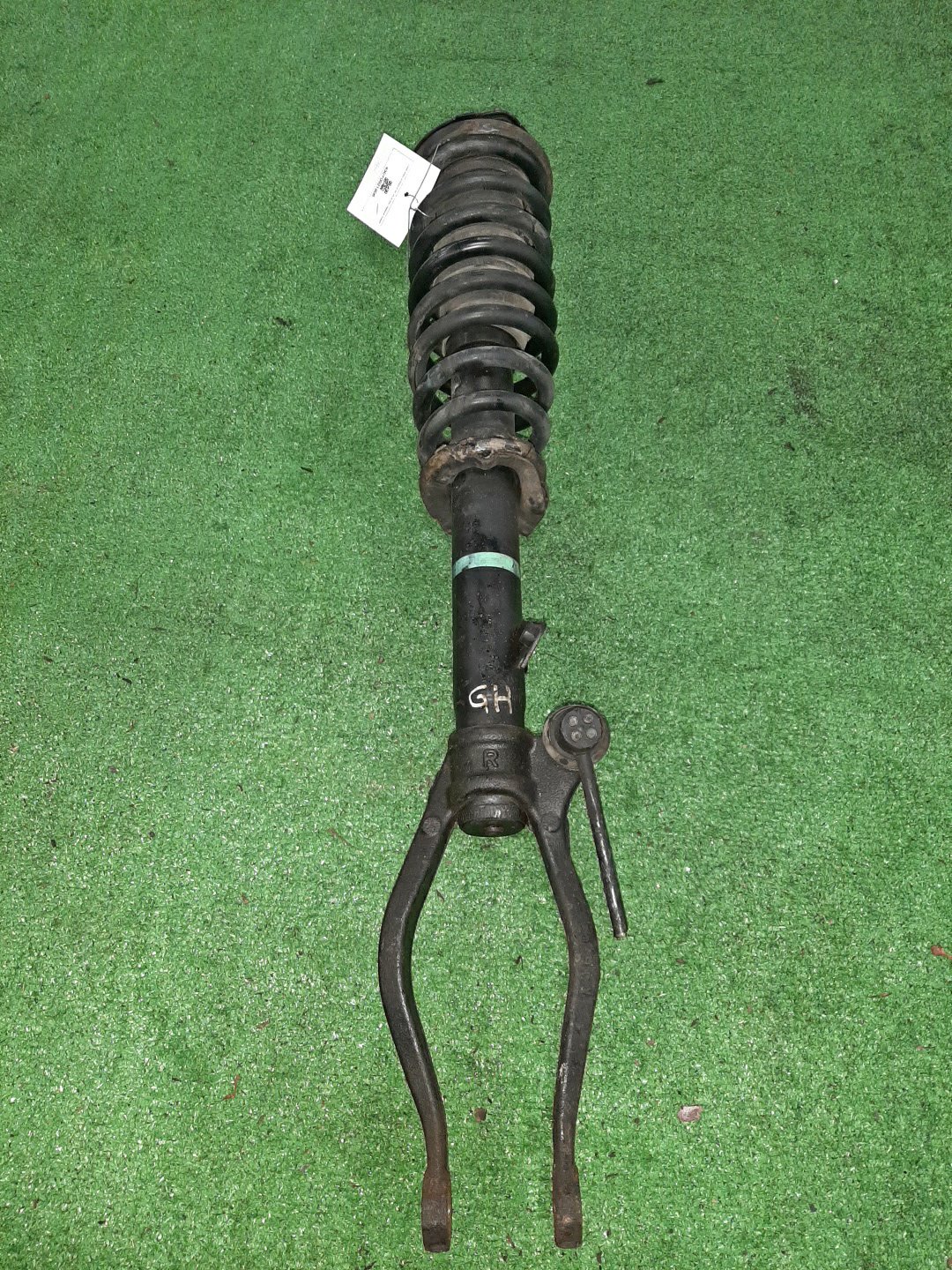 Стойка правая передняя MAZDA ATENZA GG3S, GY3W, GYEW, GGEP, GGES, GG3P L3-VE, LF-VE, LF-DE 1 ракурс