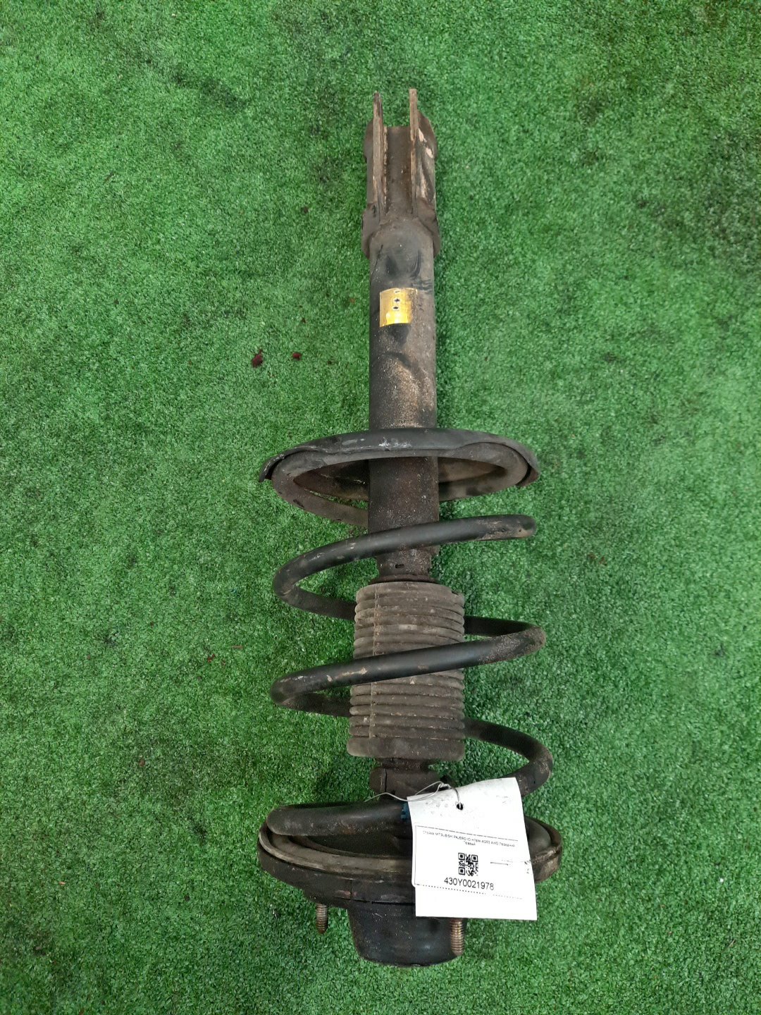 Стойка правая передняя MITSUBISHI PAJERO IO H61W, H62W, H71W, H72W, H76W, H66W, H67W, H77W 4G93, 4G94, 4G93T 1 ракурс