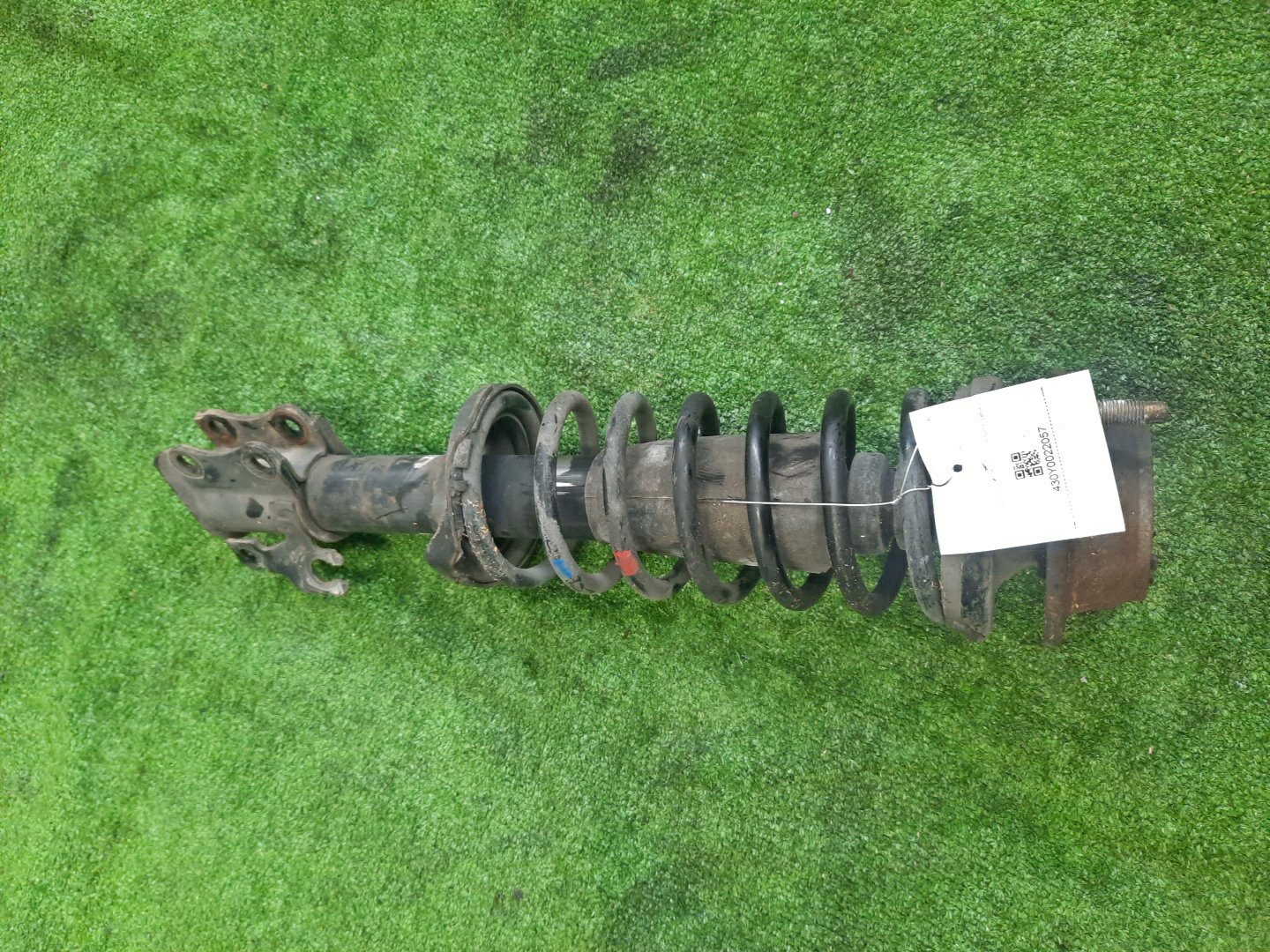 Стойка правая передняя MAZDA DEMIO DW3W, DW5W B3E, B3ME, B3, B5E, B5ME, B5 1 ракурс