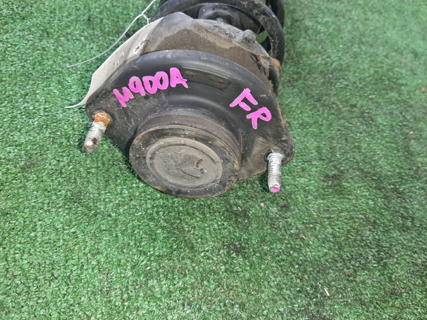 Стойка правая передняя TOYOTA THOR, JUSTY, TANK, ROOMY M910S, M900S, M900F, M910F, M910A, M900A 1KR-FE 2 ракурс