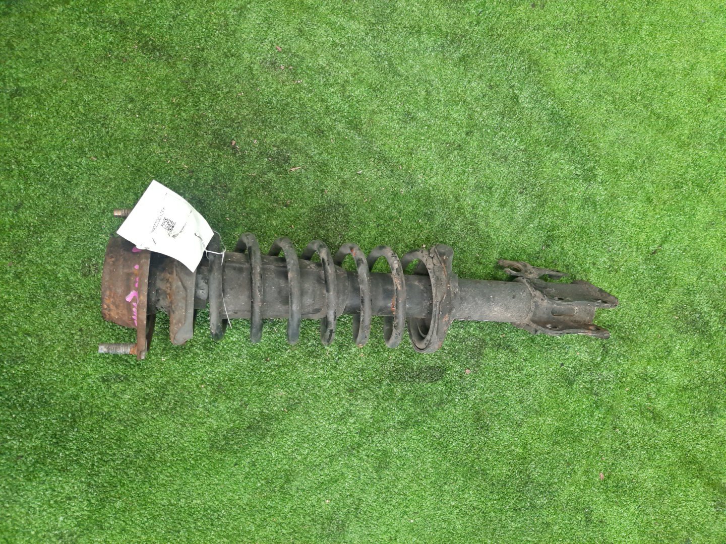 Стойка правая передняя MAZDA DEMIO DW3W, DW5W B3E, B3ME, B3, B5E, B5ME, B5 1 ракурс