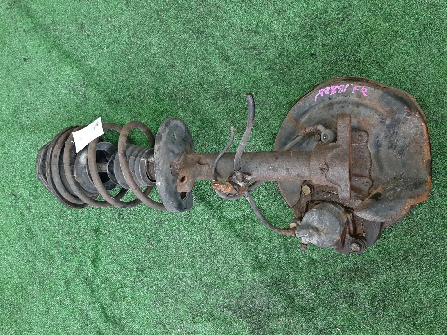 Стойка правая передняя TOYOTA CHASER, CRESTA, MARK II GX81, JZX81, SX80, MX83 1G-FE, 1JZ-GE, 4S-FE, 7M-GE, 1JZ-FSE 2 ракурс
