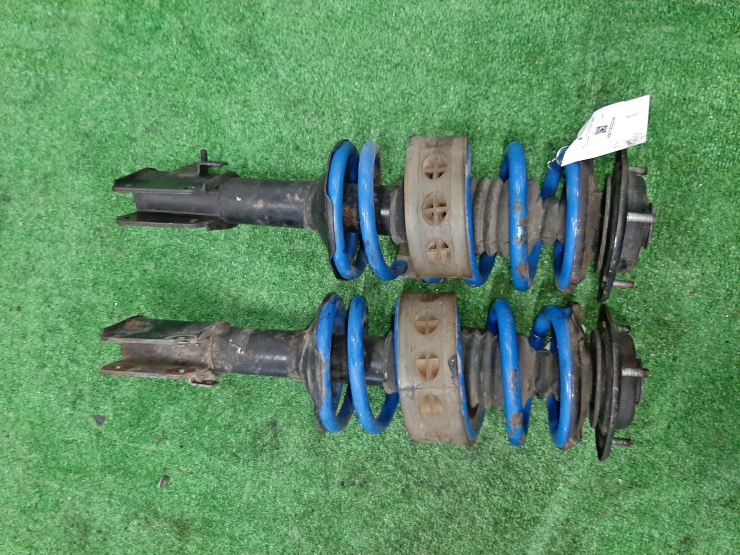 Стойка левая передняя TOYOTA CAMI J102E K3-VE 1 ракурс