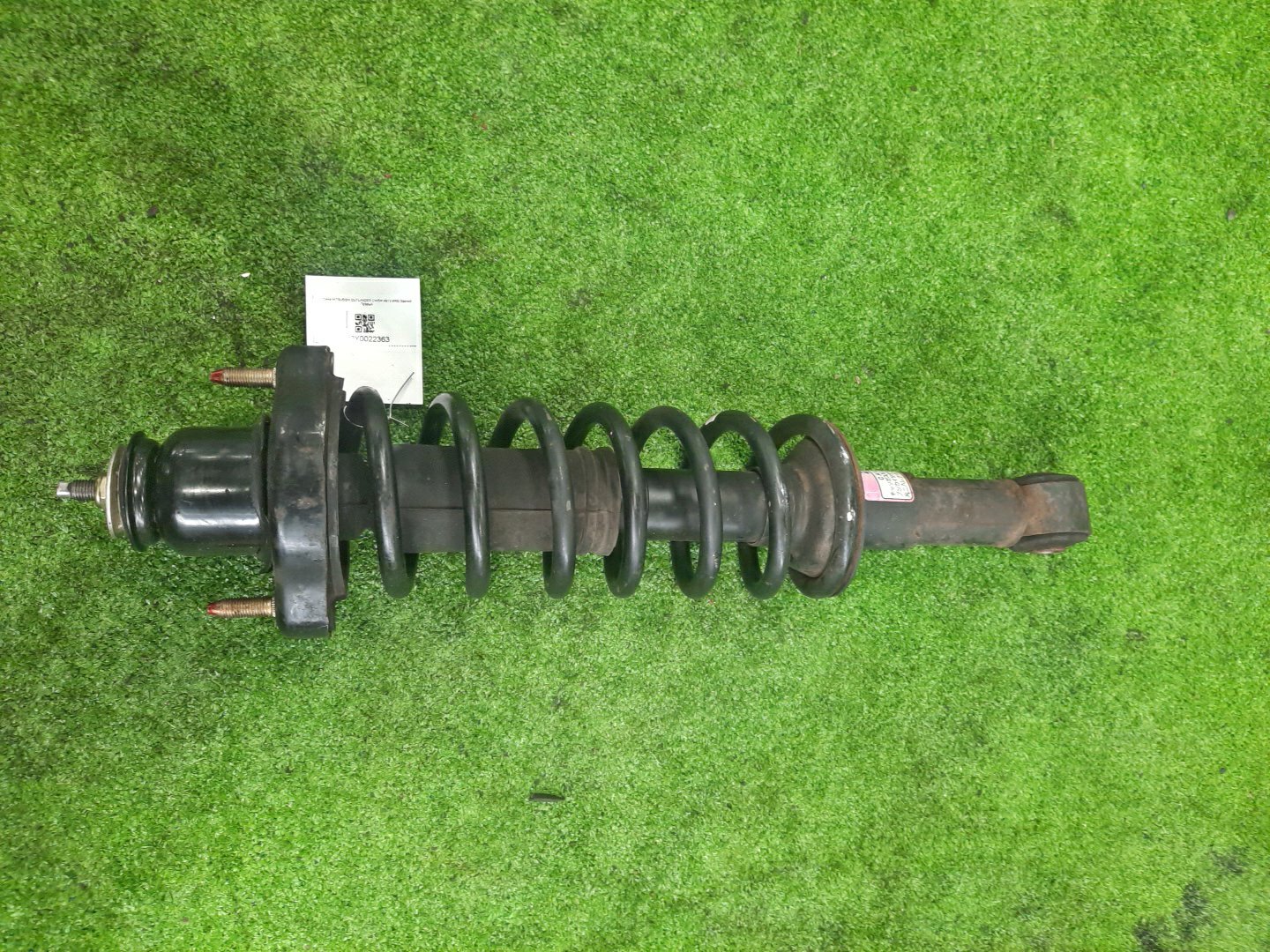 Стойка правая задняя MITSUBISHI OUTLANDER CW4W, CW6W, CW5W 4B11, 6B31, 4B12 1 ракурс Стойка правая задняя MITSUBISHI OUTLANDER CW4W, CW6W, CW5W 4B11, 6B31, 4B12 1 ракурс