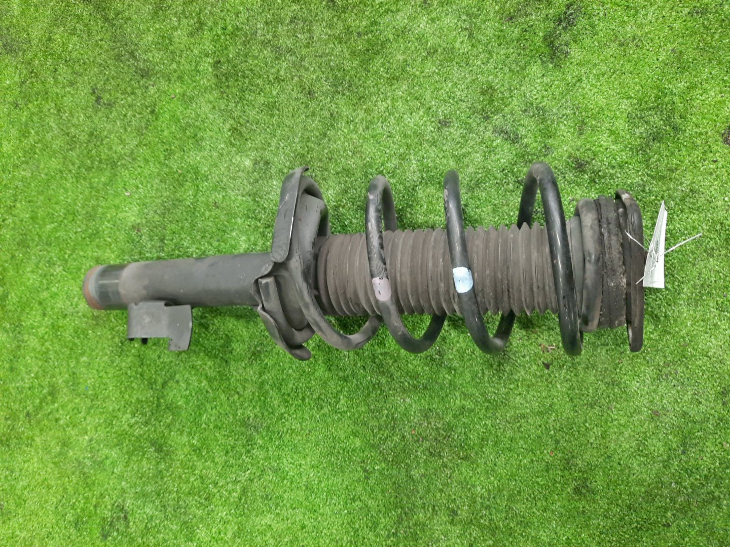 Стойка правая передняя MAZDA AXELA, MAZDA 3, 3 BL6FJ, BLEFW, BL5FP, BLEAP, BLEFP, BLFFP, BL3FW, BL5FW, BLEAW, BLFFW, BL Z6 1 ракурс