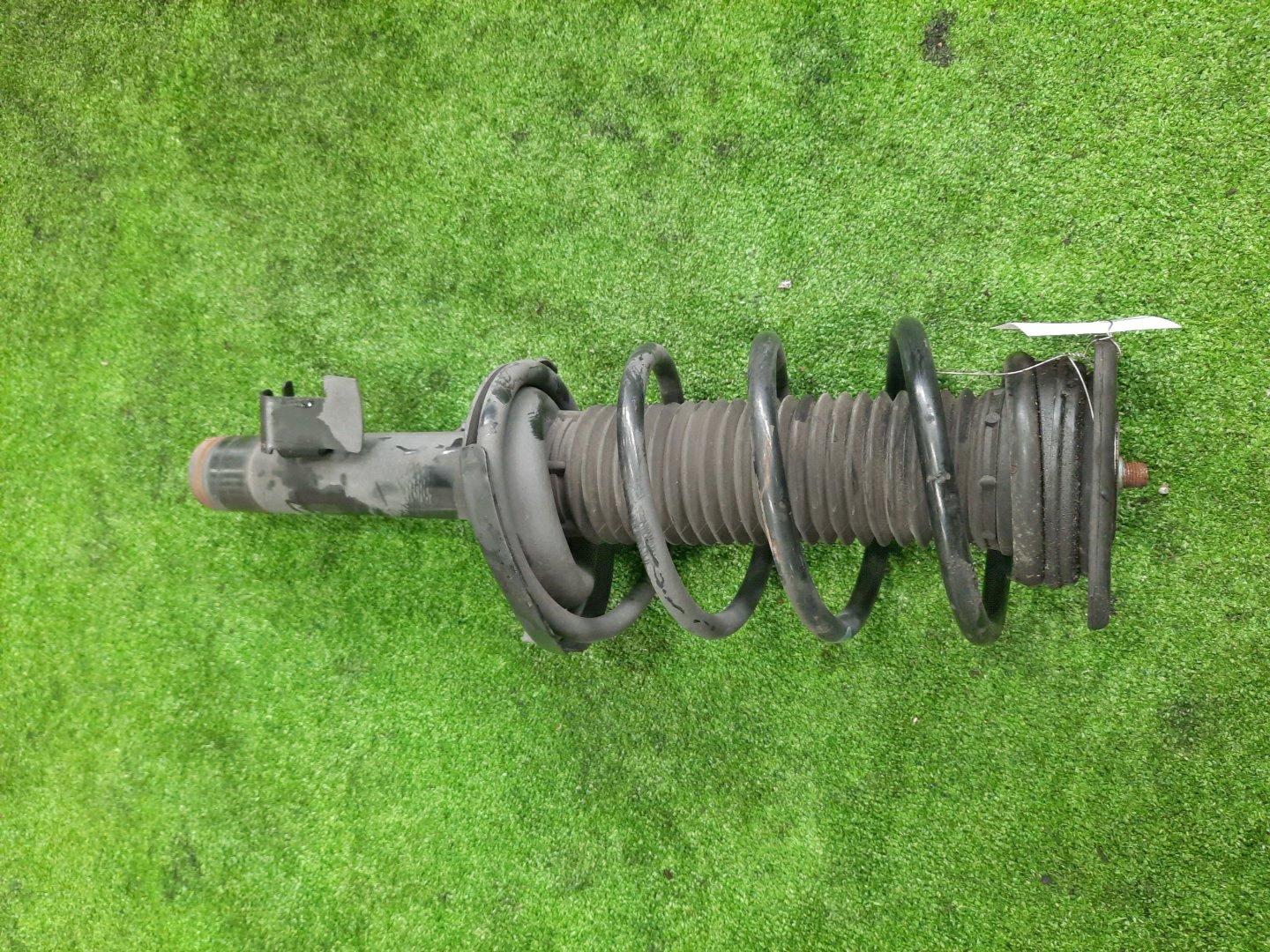 Стойка левая передняя MAZDA AXELA, MAZDA 3, 3 BL6FJ, BLEFW, BL5FP, BLEAP, BLEFP, BLFFP, BL3FW, BL5FW, BLEAW, BLFFW, BL Z6 1 ракурс
