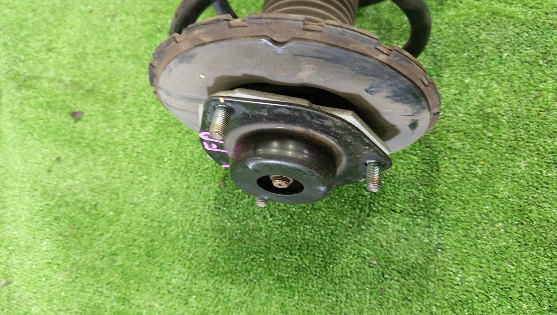 Стойка правая передняя NISSAN PRESAGE, TEANA TU31, TNU31, PU31, PNU31, J31, PJ31, TNJ31 QR25DE, VQ35DE, VQ23DE 2 ракурс