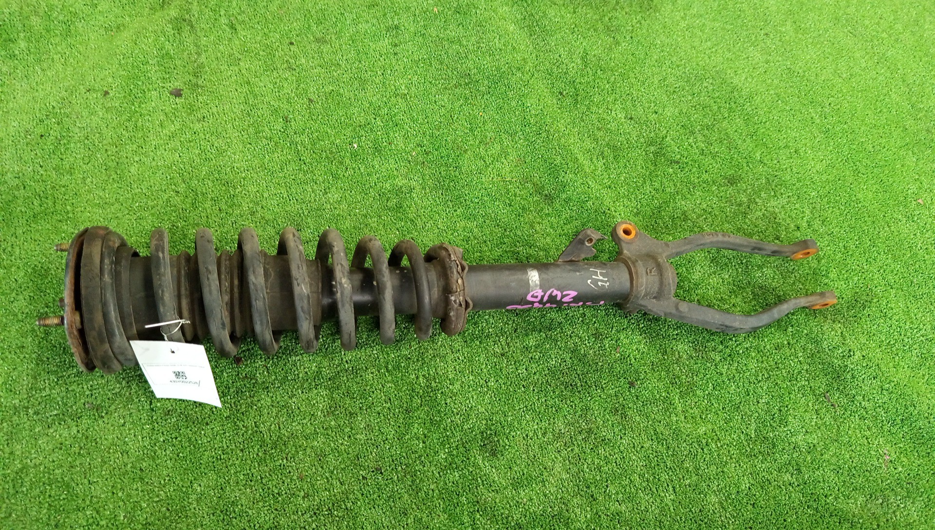 Стойка правая передняя MAZDA ATENZA GG3S, GY3W, GYEW, GGEP, GGES, GG3P L3-VE, LF-VE, LF-DE 1 ракурс