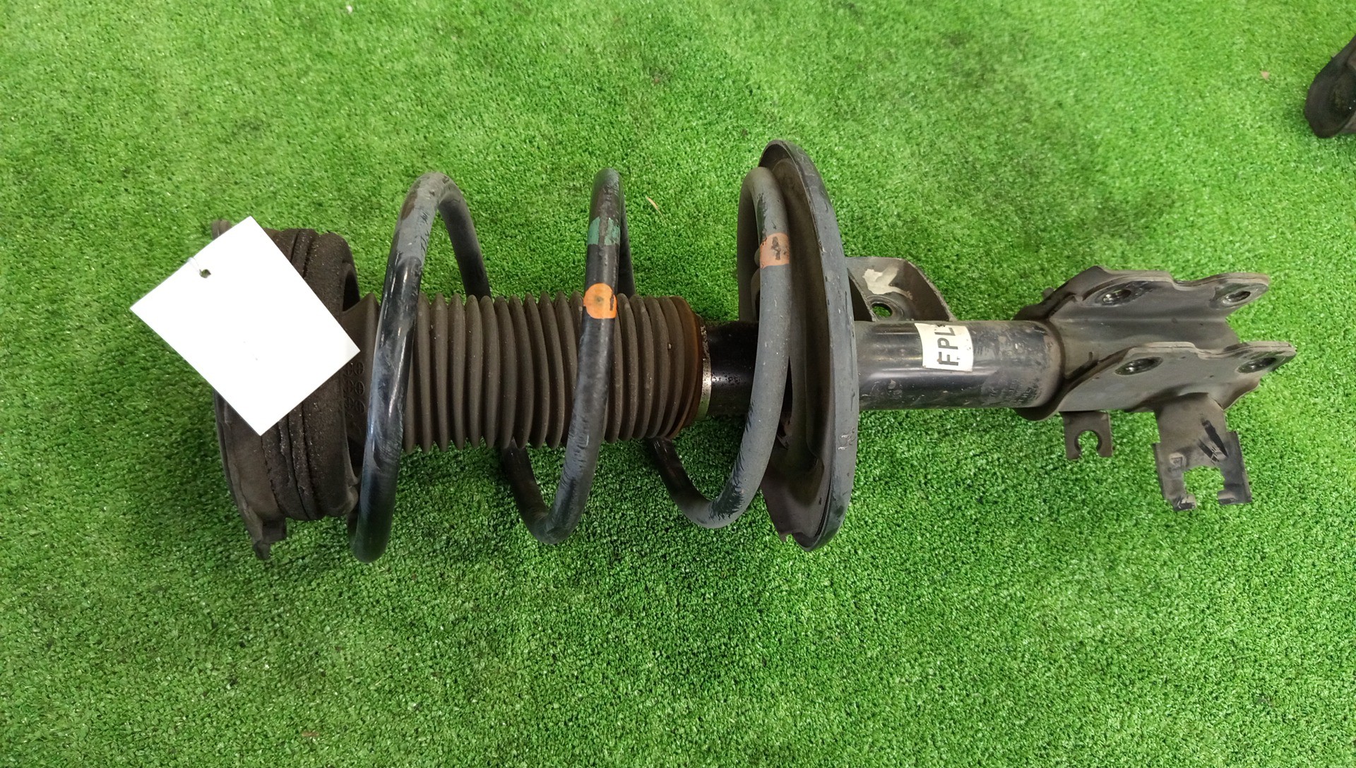 Стойка левая передняя NISSAN TEANA TNJ32, PJ32, J32 QR25DE, VQ35DE, VQ25DE 1 ракурс