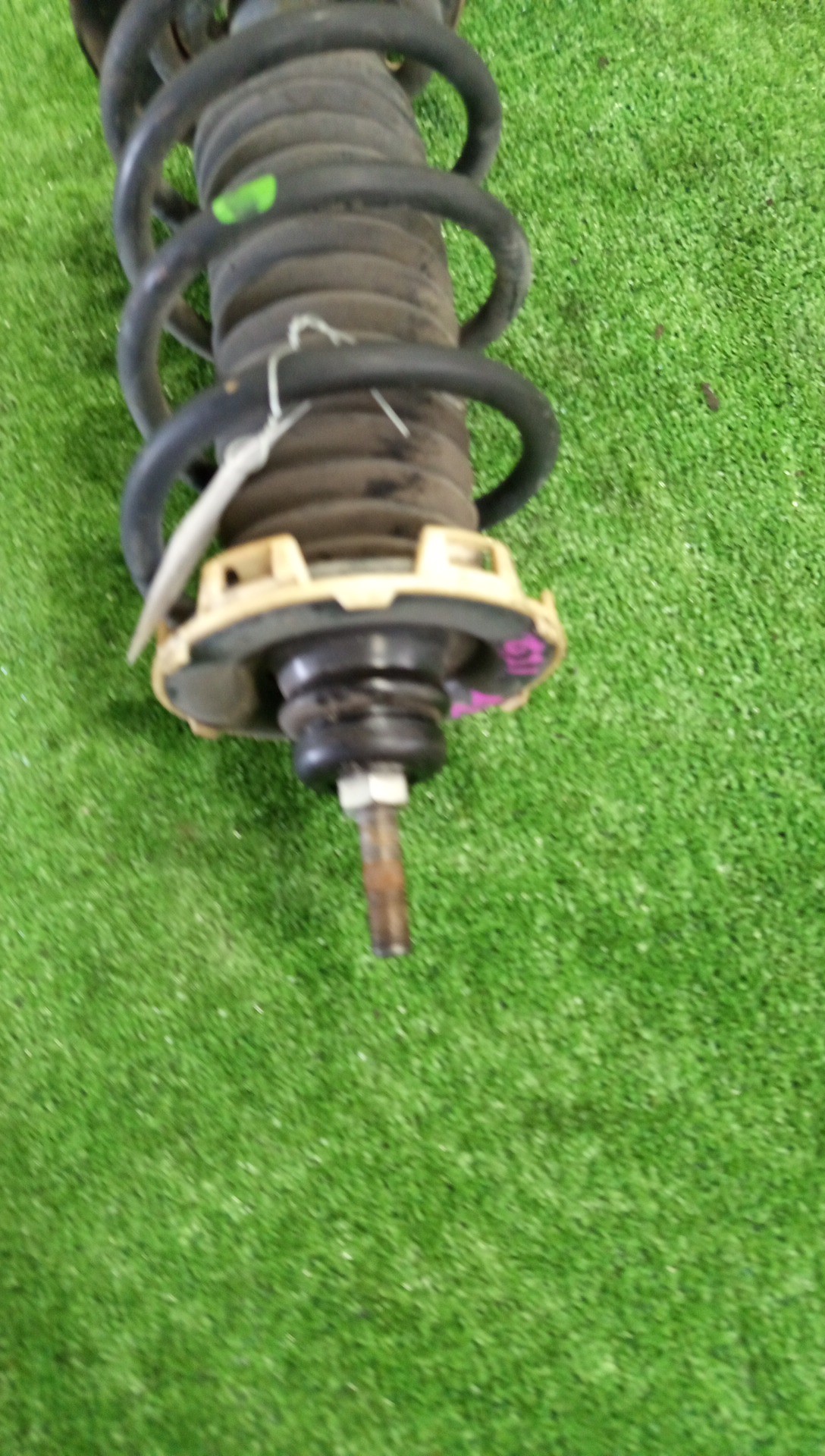 Стойка левая передняя HONDA PARTNER, AIRWAVE GJ3, GJ1 L15A 2 ракурс