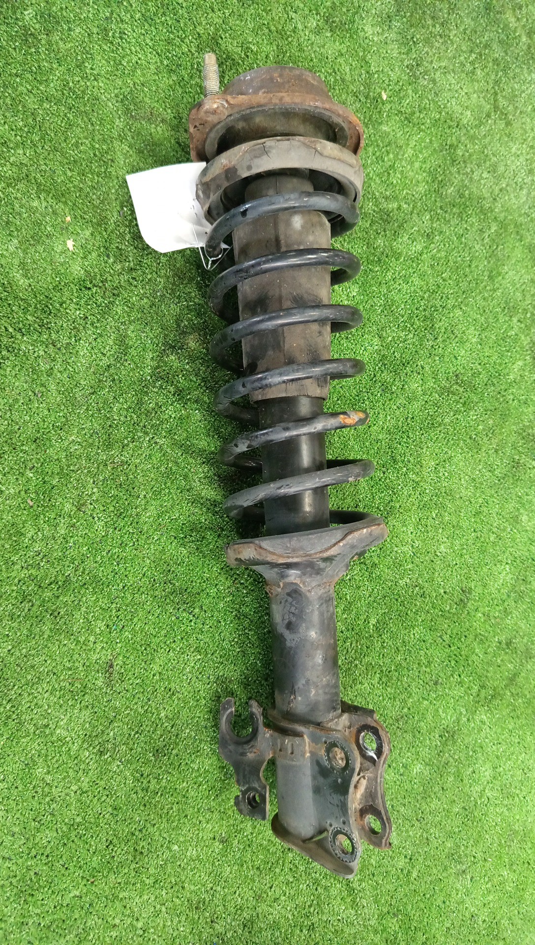 Стойка левая передняя MAZDA DEMIO DW3W, DW5W B3E, B3ME, B3, B5E, B5ME, B5 1 ракурс