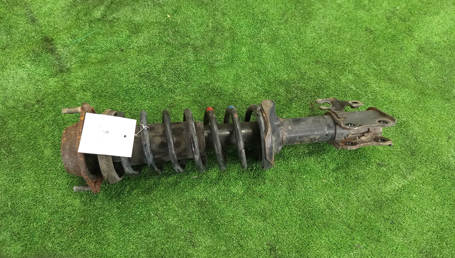 Стойка правая передняя MAZDA DEMIO DW3W, DW5W B3E, B3ME, B3, B5E, B5ME, B5 1 ракурс
