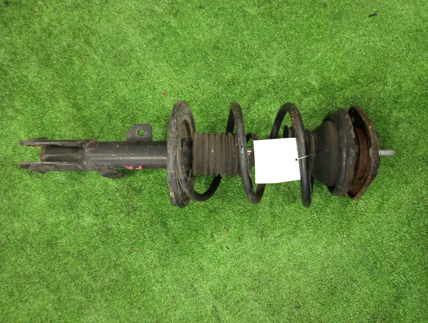 Стойка правая передняя TOYOTA ISIS ZNM10, ZNM10W, ANM10, ANM10W, ANM15, ANM15W, ZGM10, ZGM10W, ZGM11, ZGM11W, ZGM15, ZGM15W, ANM10G, ZGM10G, ANM15G, ZNM10G, ZGM11G, ZGM15G 1ZZ-FE, 1AZ-FSE, 2ZR-FAE, 3ZR-FAE 1 ракурс