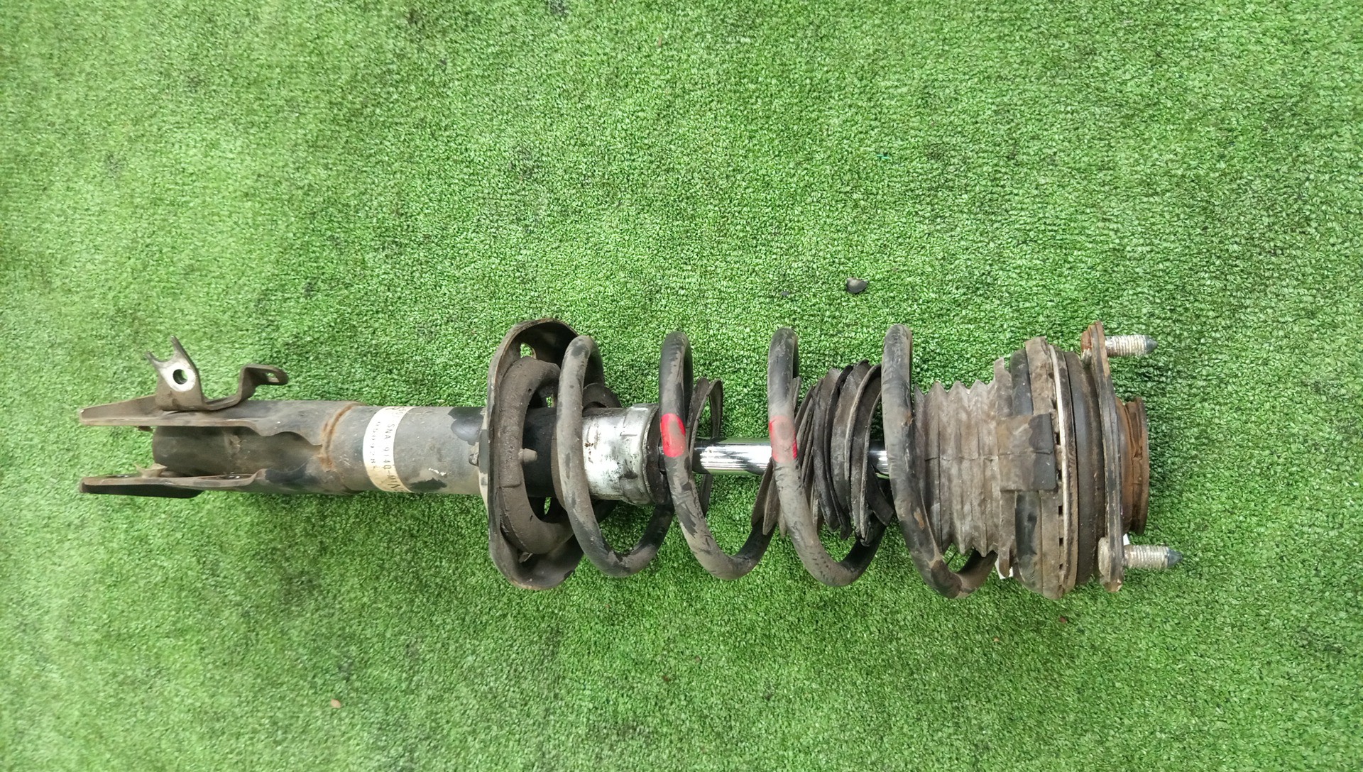 Стойка правая передняя HONDA CIVIC FD2, FD1, FD3 K20A, R18A, LDA 1 ракурс