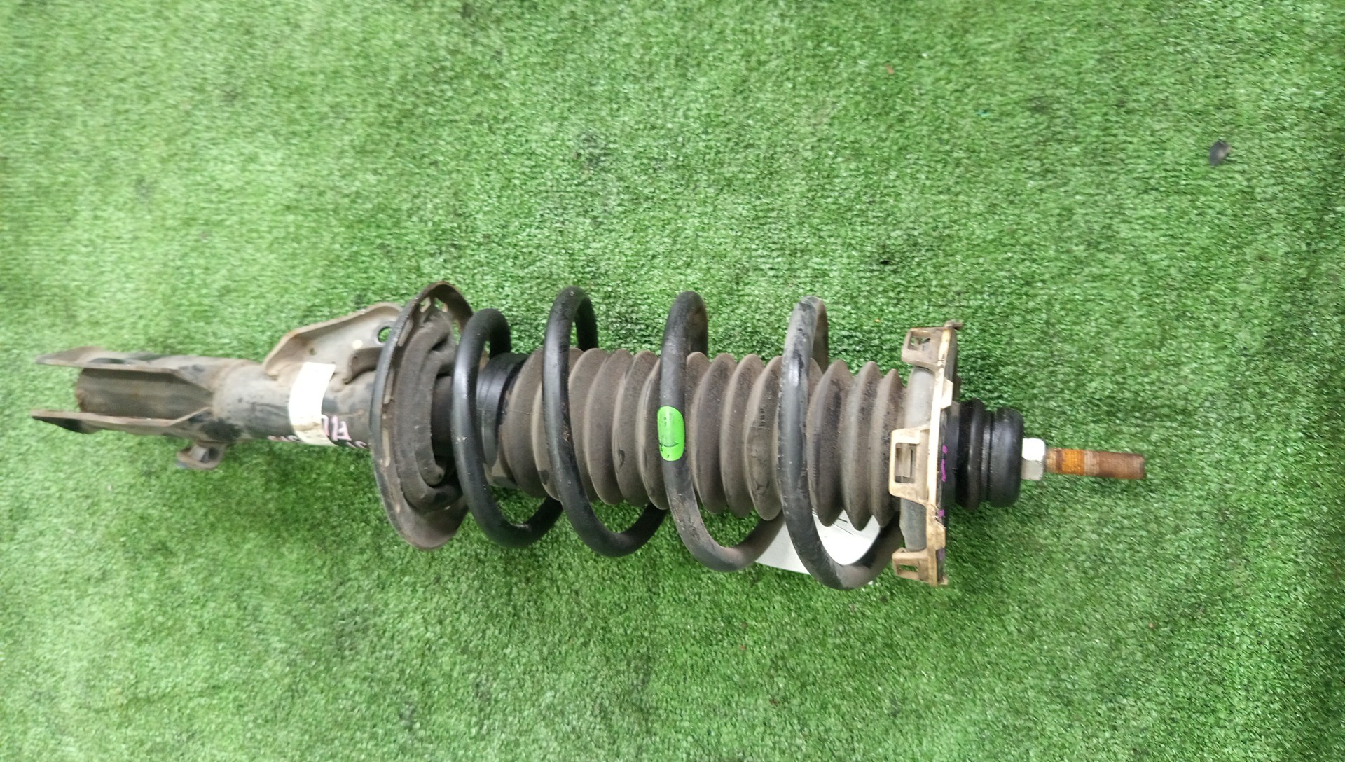 Стойка левая передняя HONDA PARTNER, AIRWAVE GJ3, GJ1 L15A 1 ракурс