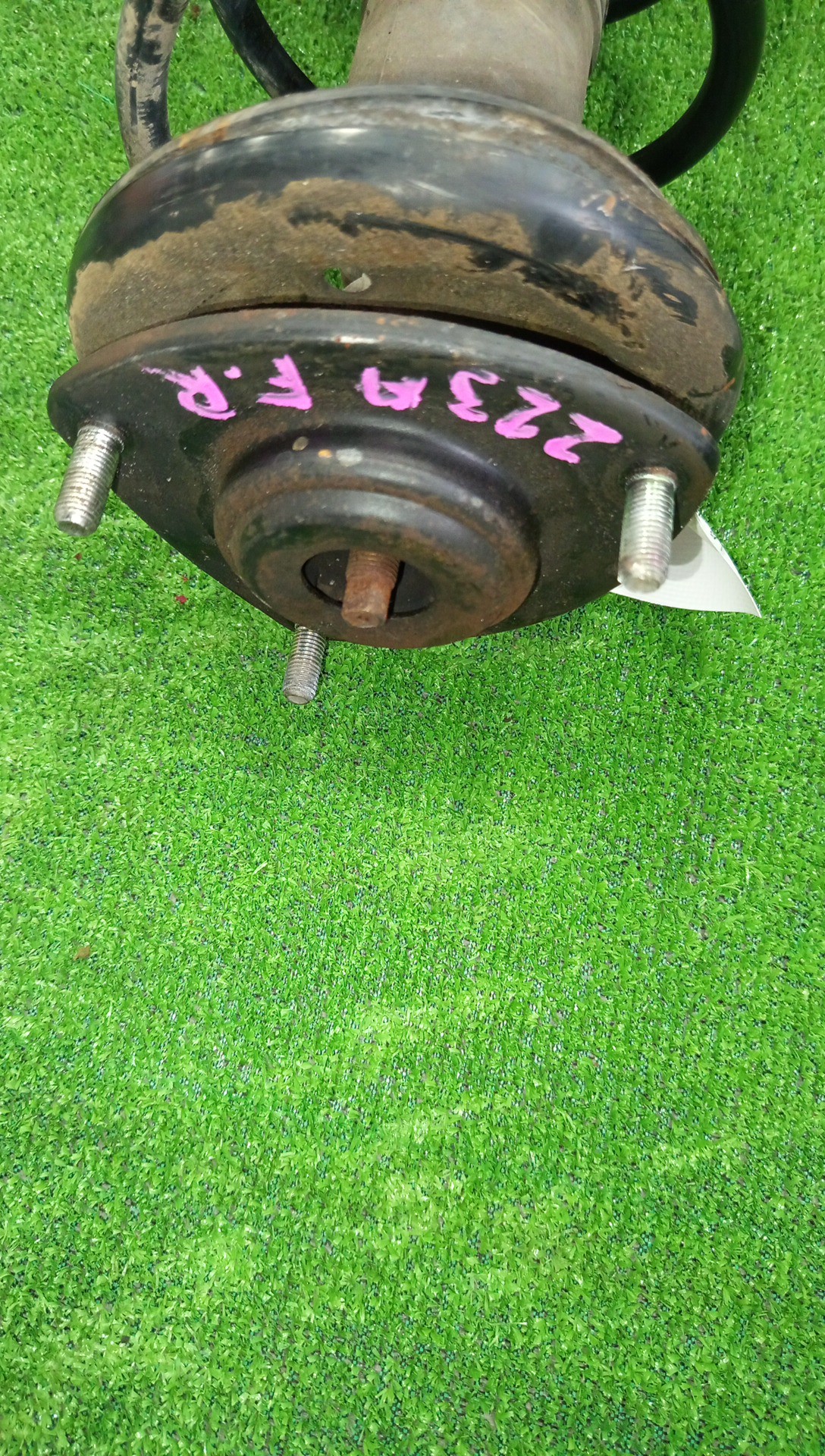 Стойка правая передняя MITSUBISHI COLT PLUS, COLT Z27W, Z23W, Z24W, Z27WG, Z24A, Z23A, Z27AG, Z21A, Z25A, Z26A, Z27A, Z28A, Z22A 4G15, 4A91, 4G15T, 4A90, 4G19 2 ракурс