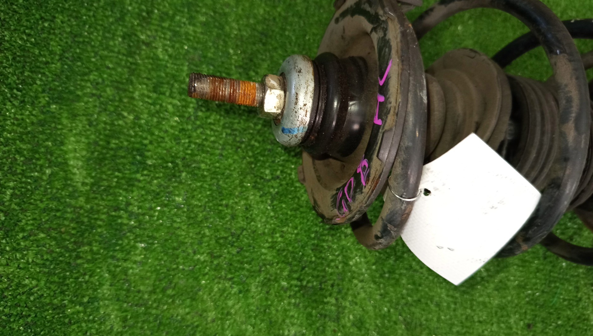 Стойка правая передняя HONDA FIT ARIA GD6, GD8 L13A, L15A 2 ракурс