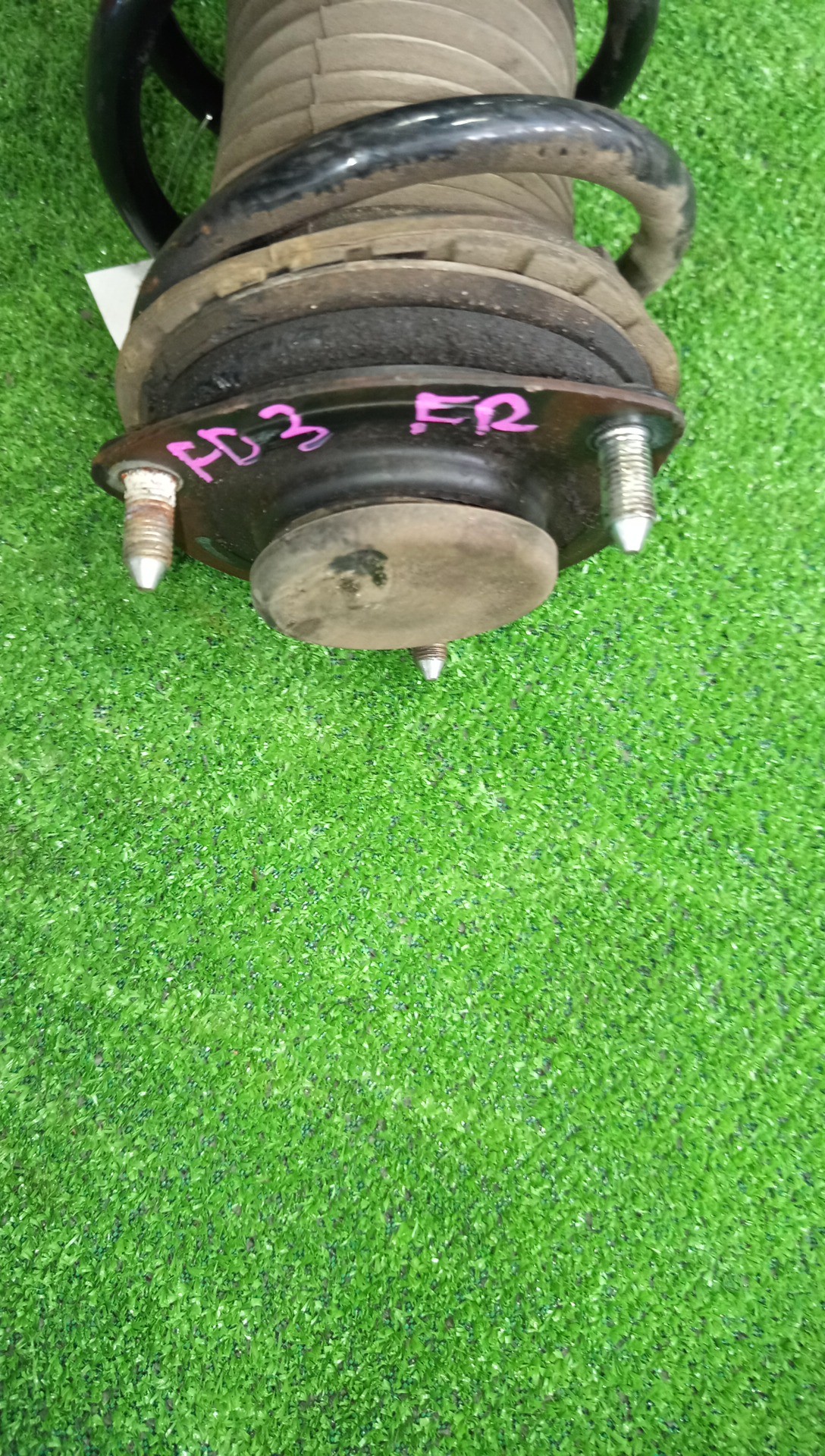 Стойка правая передняя HONDA CIVIC FD2, FD1, FD3 K20A, R18A, LDA 2 ракурс