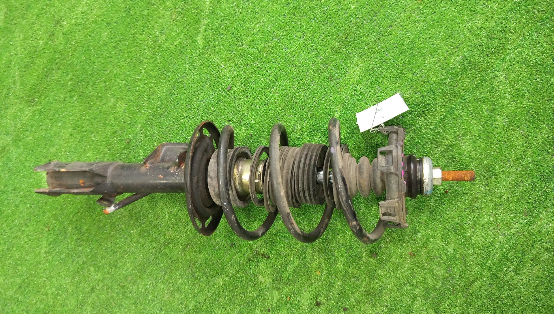 Стойка левая передняя HONDA FIT ARIA GD6, GD8 L13A, L15A 1 ракурс