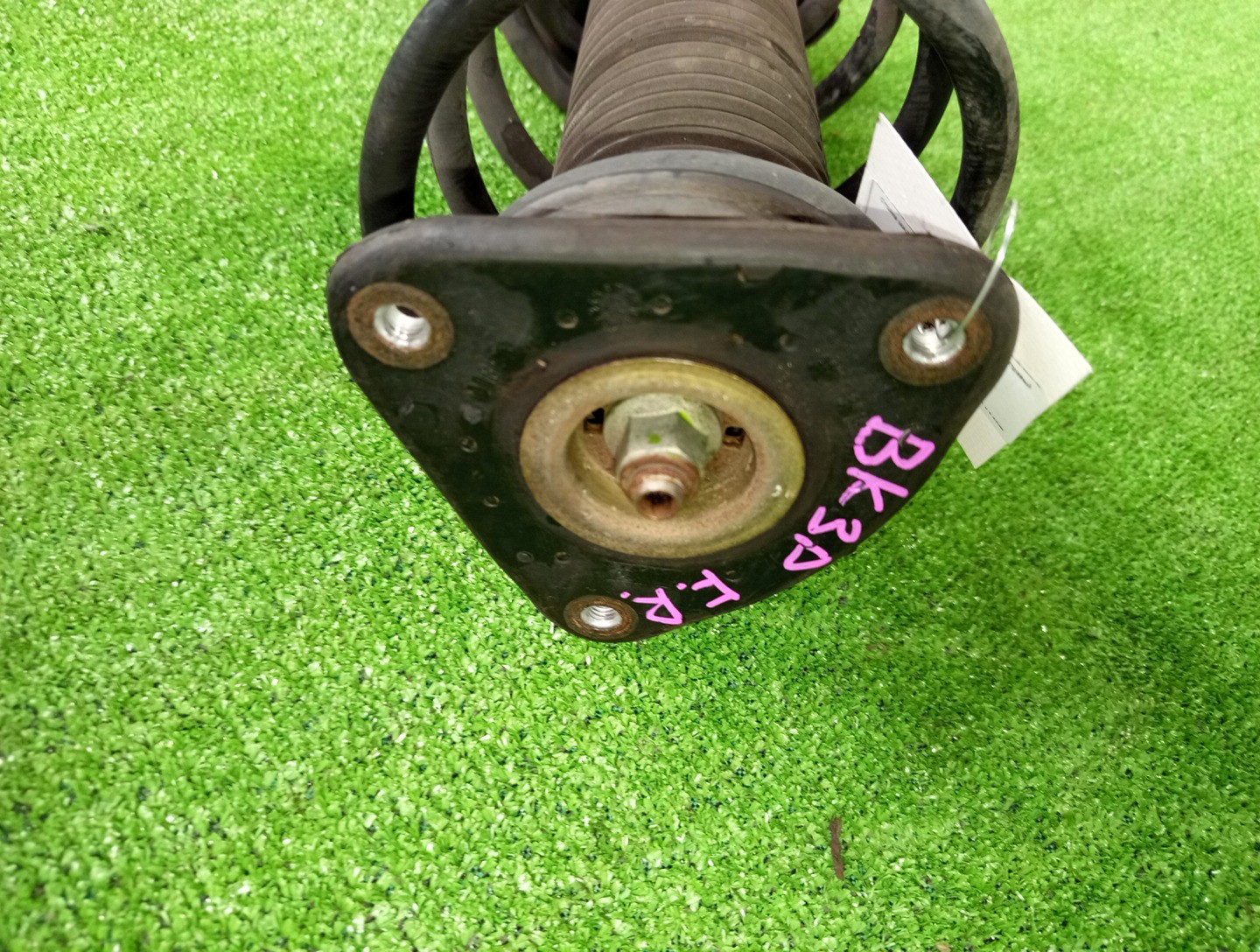 Стойка правая передняя MAZDA PREMACY, AXELA CREW, CR3W, BK5P, BK3P, BKEP LF-VE, LF-DE, L3-VE, ZY-VE, L3-VDT 2 ракурс