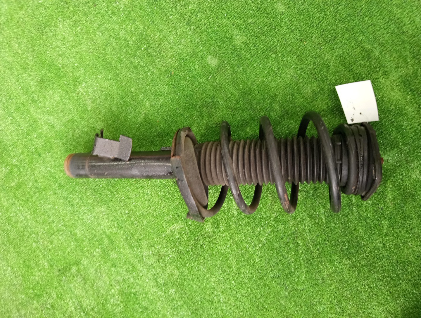 Стойка левая передняя MAZDA AXELA, MAZDA 3, 3 BL6FJ, BLEFW, BL5FP, BLEAP, BLEFP, BLFFP, BL3FW, BL5FW, BLEAW, BLFFW, BL Z6 1 ракурс