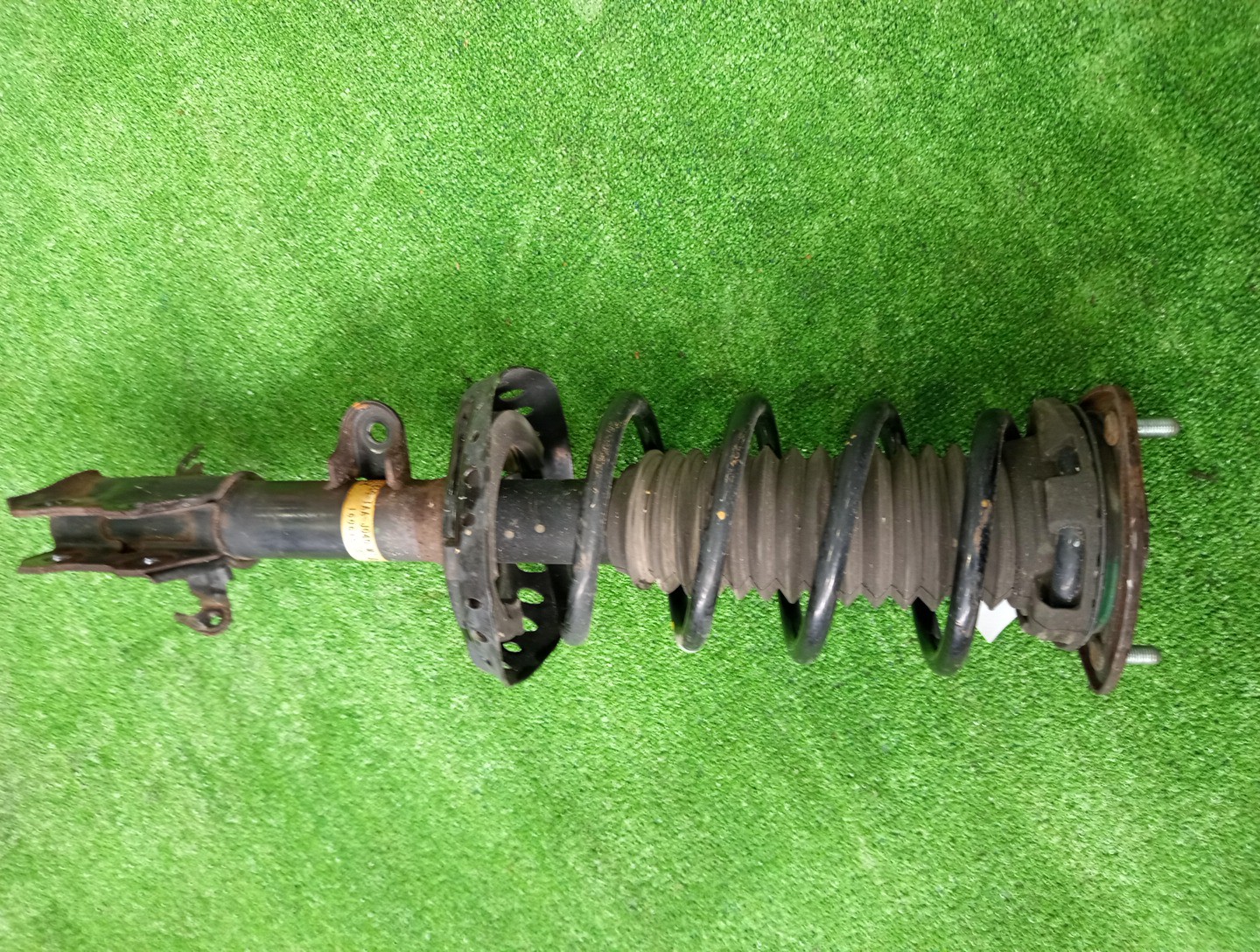 Стойка правая передняя HONDA STEPWGN RP3 L15B 1 ракурс