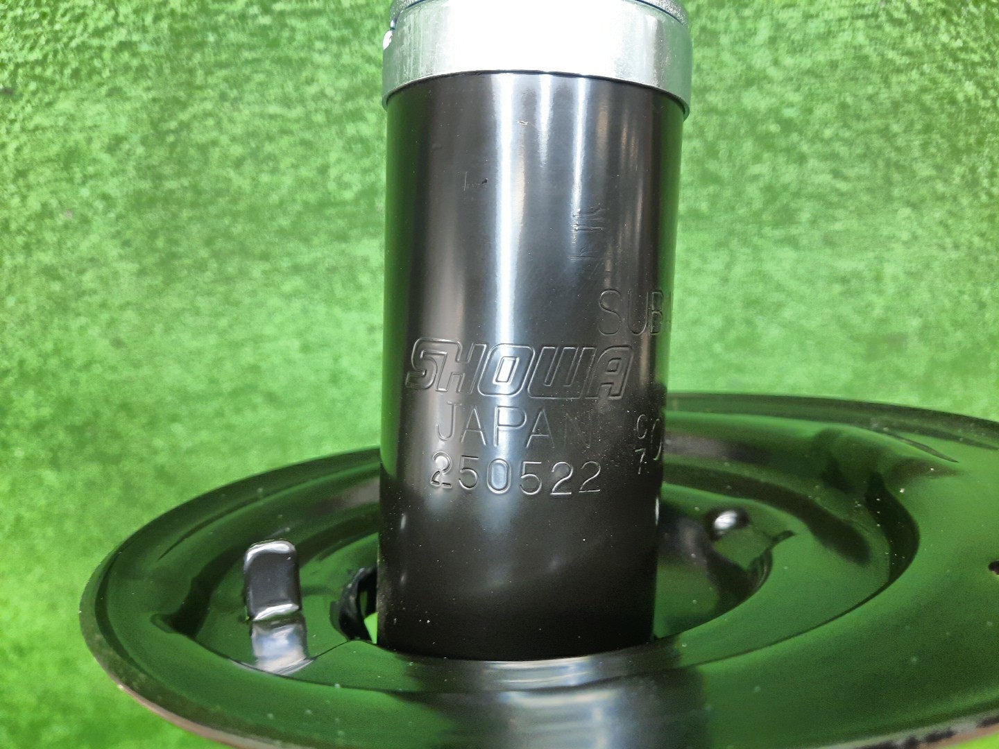 Стойка левая передняя SUBARU OUTBACK BT5 CB18 20310AN030 4 ракурс