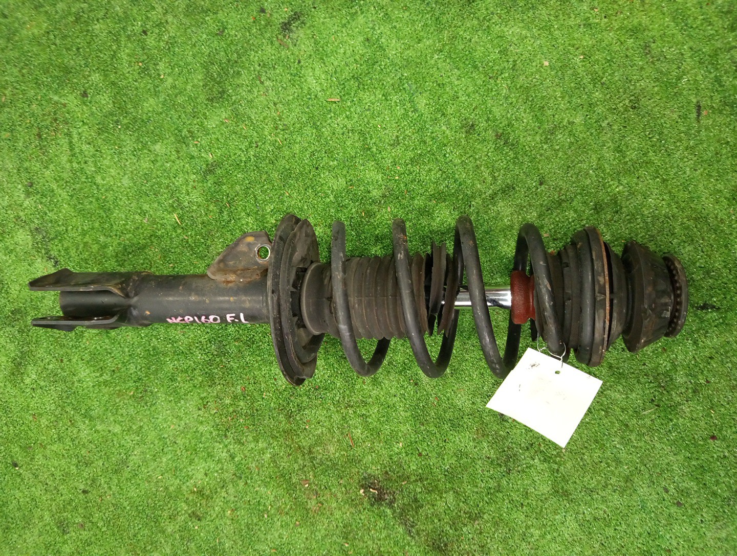 Стойка левая передняя TOYOTA PROBOX, COROLLA FIELDER, SUCCEED, COROLLA  AXIO NSP160V, NCP160V, NCP165V, ZRE162G, NZE164G, NZE161G, NKE165G, NRE161G, NZE161, NZE164, NRE161, NKE165, NRE160 1NR-FE, 1NZ-FE, 2ZR-FAE, 1NZ-FXE, 2NR-FKE 1 ракурс