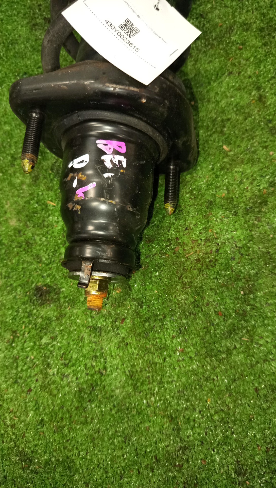 Стойка левая задняя HONDA EDIX BE3, BE1, BE2, BE4, BE8 K20A, D17A, K24A 2 ракурс