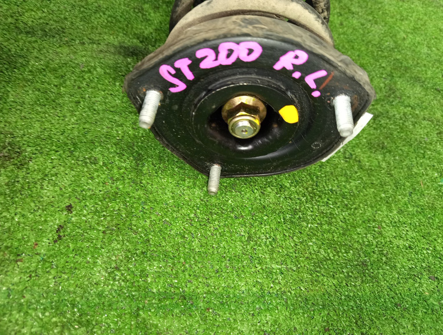 Стойка левая задняя TOYOTA CELICA, CORONA EXIV, CURREN, CARINA ED ST203, ST202, ST200, ST201, ST208, ST206, ST207 3S-FE, 3S-GE, 4S-FE 2 ракурс