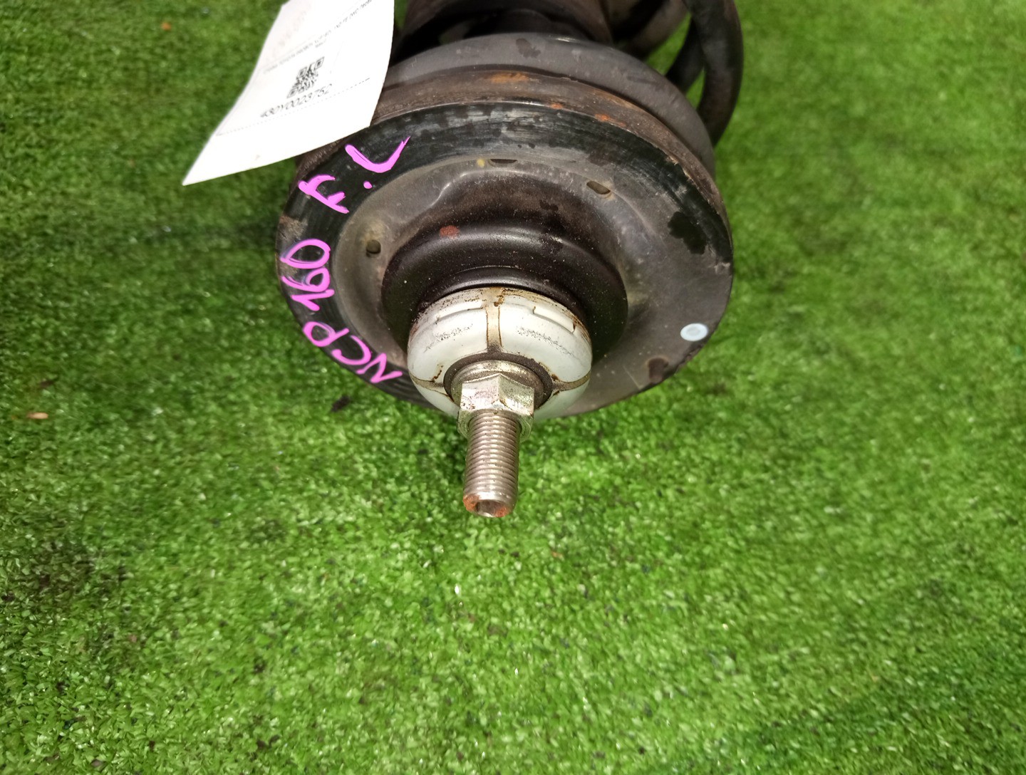 Стойка левая передняя TOYOTA PROBOX, COROLLA FIELDER, SUCCEED, COROLLA  AXIO NSP160V, NCP160V, NCP165V, ZRE162G, NZE164G, NZE161G, NKE165G, NRE161G, NZE161, NZE164, NRE161, NKE165, NRE160 1NR-FE, 1NZ-FE, 2ZR-FAE, 1NZ-FXE, 2NR-FKE 2 ракурс