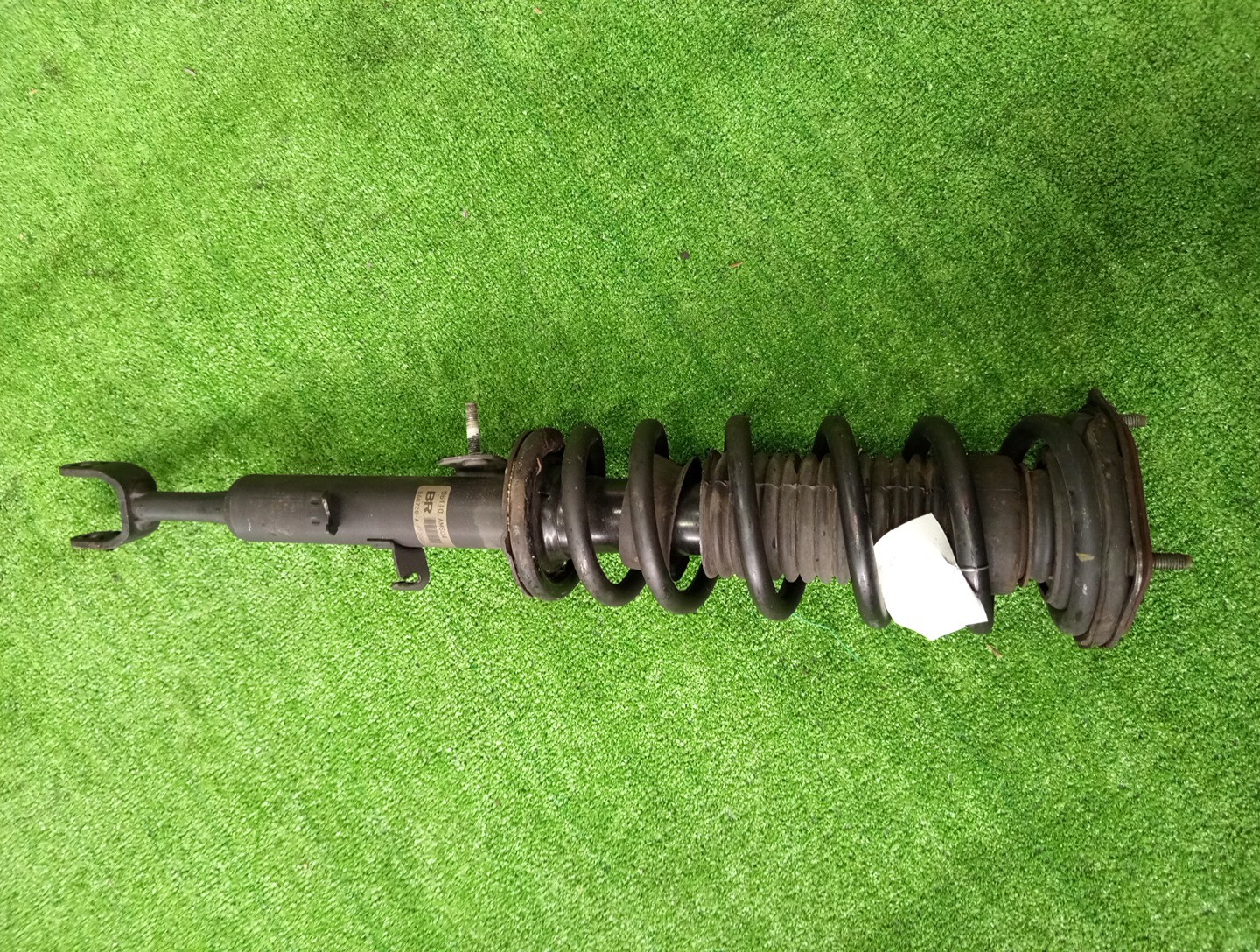 Стойка правая передняя NISSAN SKYLINE, STAGEA, FAIRLADY Z PV35, V35, HV35, CPV35, M35, HM35, PM35, Z33 VQ35DE, VQ25DD, VQ30DD 1 ракурс