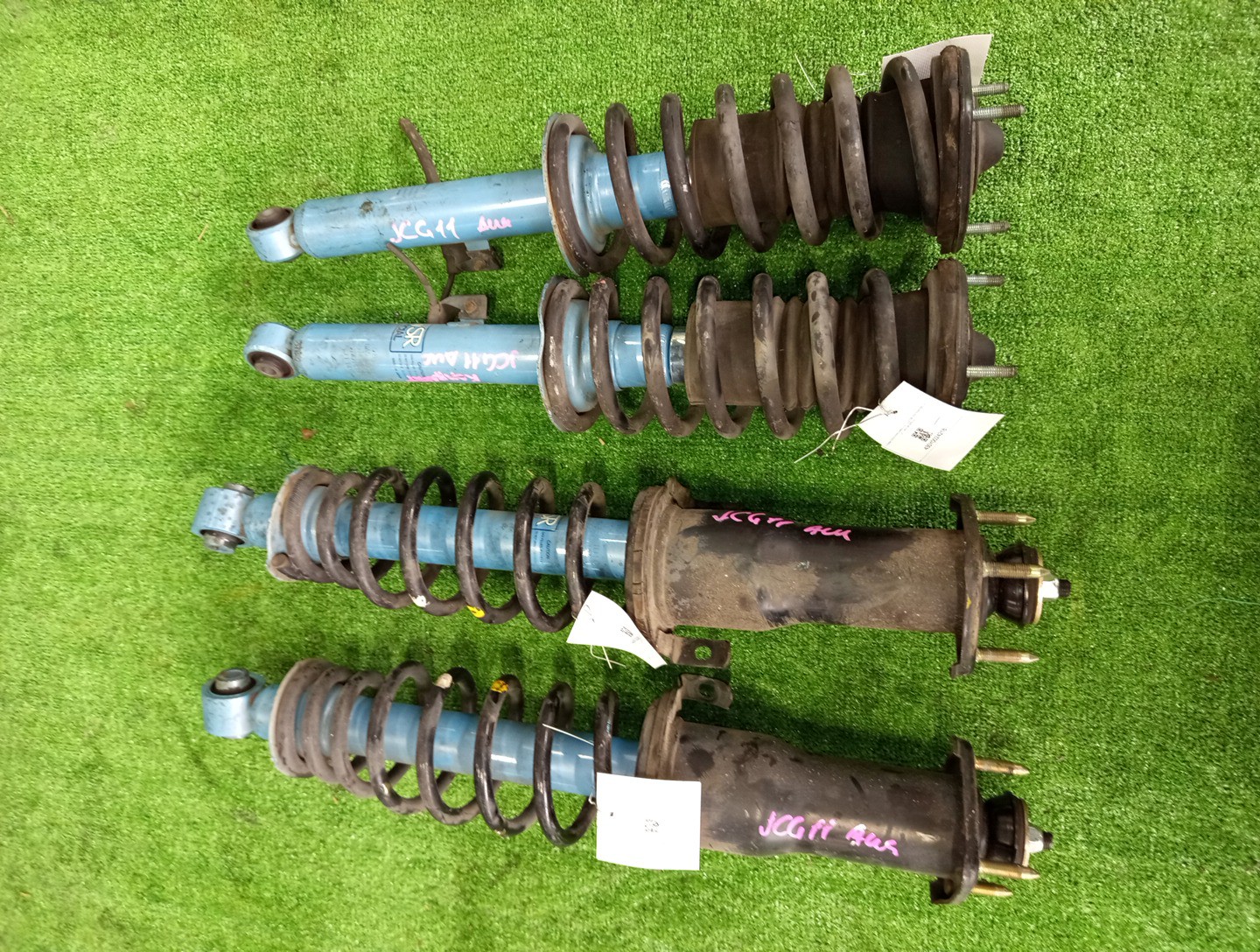 Стойка TOYOTA PROGRES JCG11 2JZ-FSE 1 ракурс