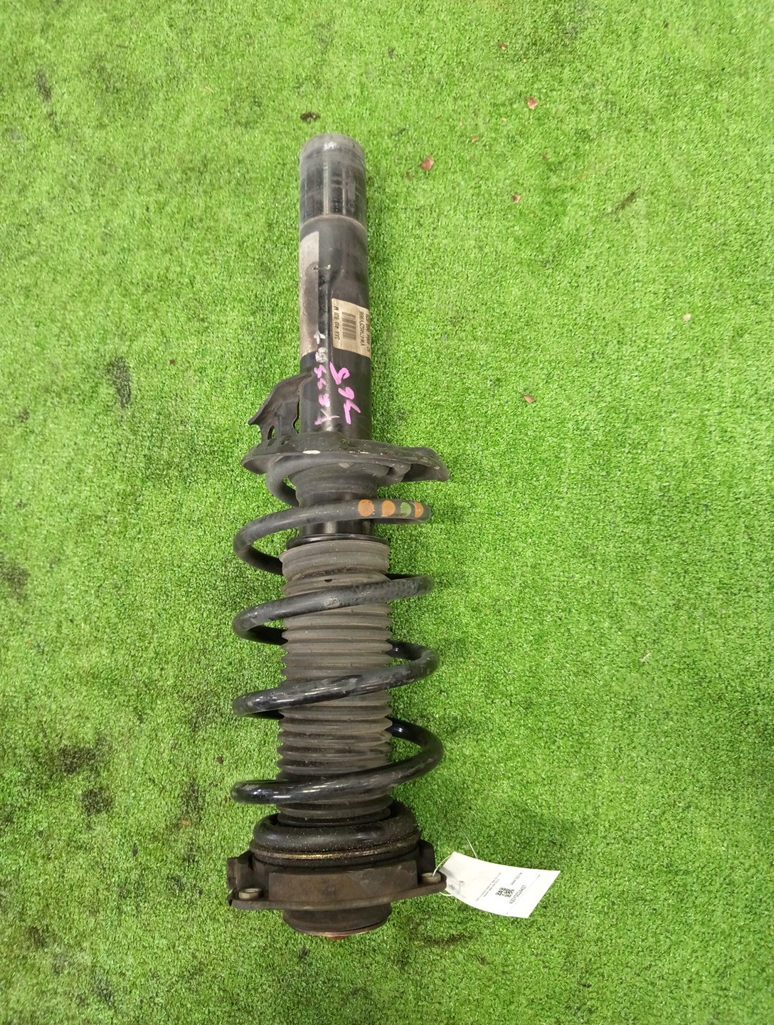 Стойка правая передняя VOLKSWAGEN PASSAT 3G2 CZE 3AA413031M 1 ракурс