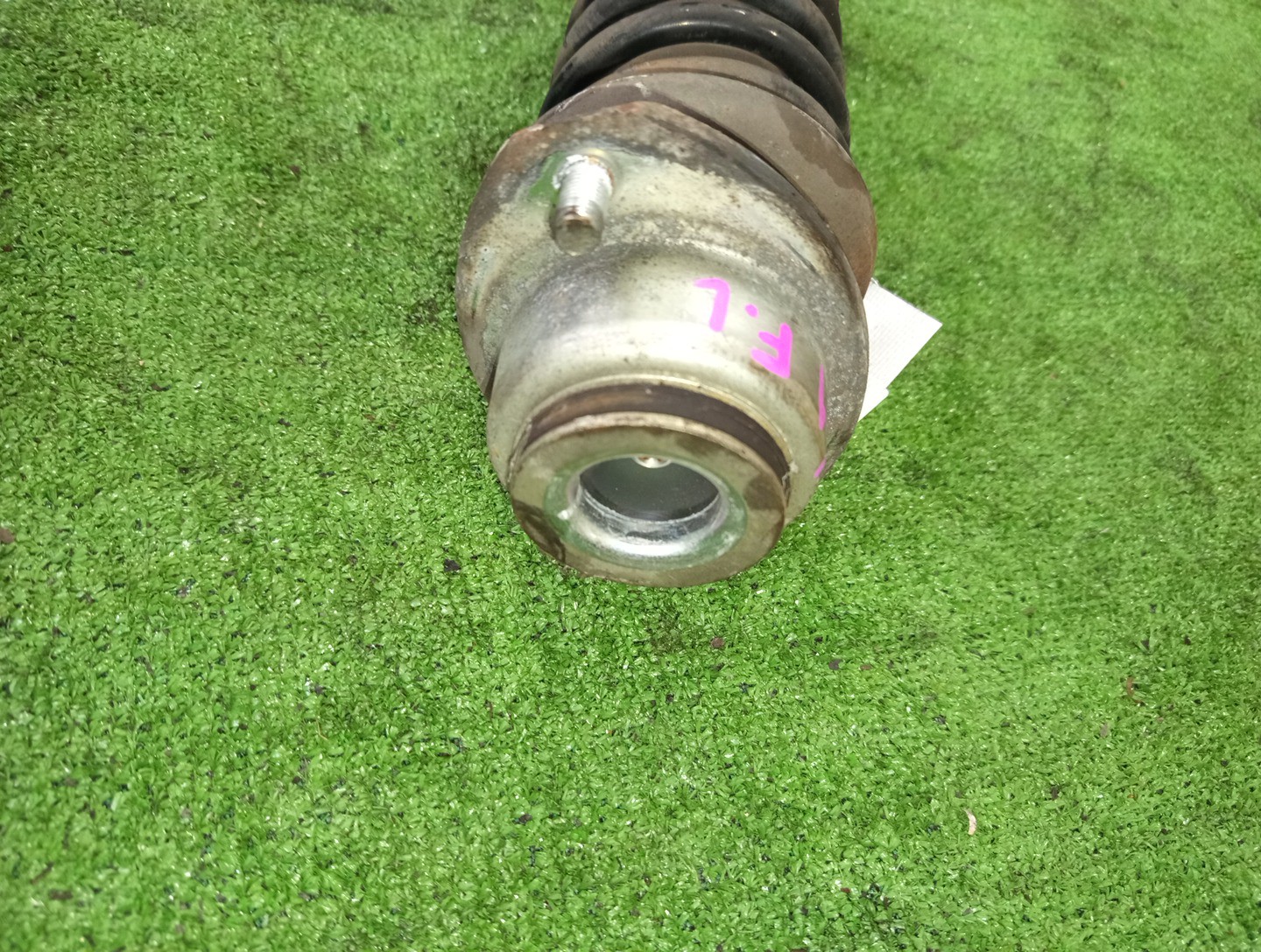 Стойка левая передняя SUBARU STELLA, R2, R1 RN1, RN2, RC1, RC2, RJ2, RJ1 EN07 2 ракурс