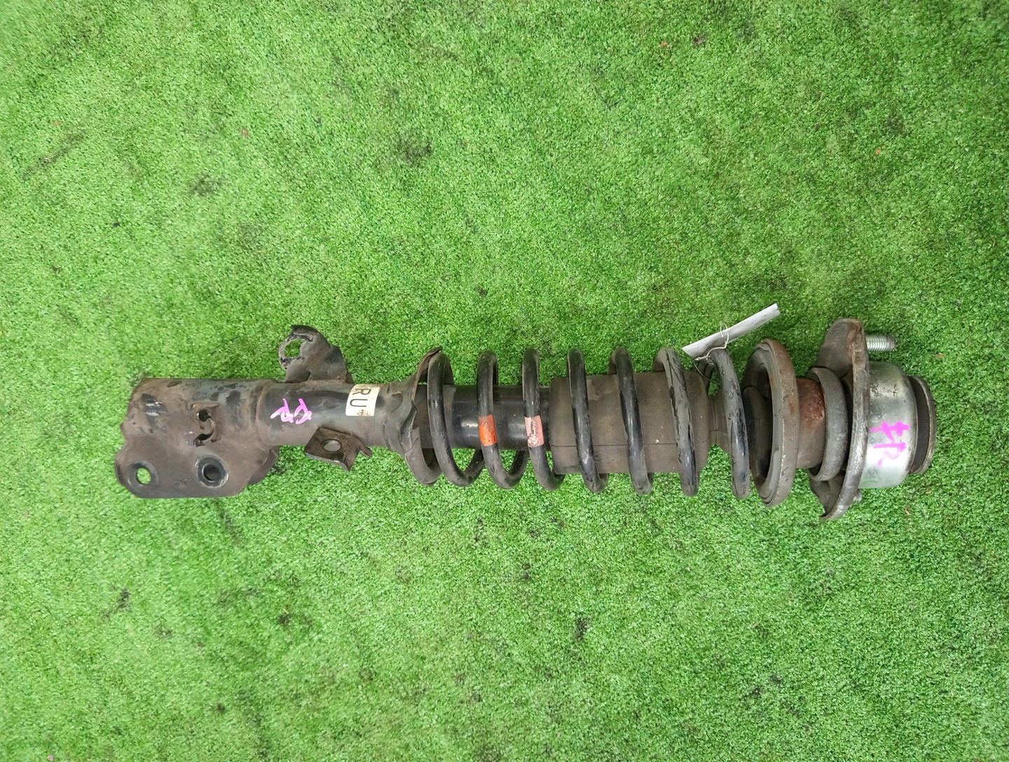 Стойка правая передняя SUBARU STELLA, R2, R1 RN1, RN2, RC1, RC2, RJ2, RJ1 EN07 1 ракурс