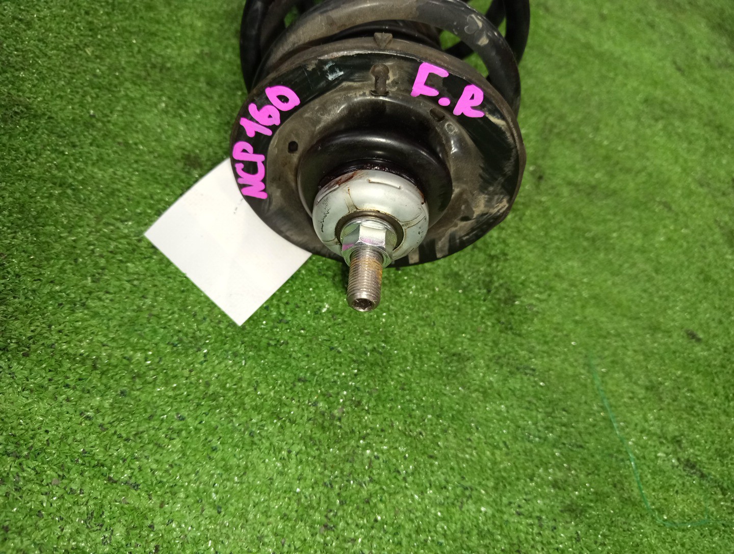 Стойка правая передняя TOYOTA PROBOX, COROLLA FIELDER, SUCCEED, COROLLA  AXIO NSP160V, NCP160V, NCP165V, ZRE162G, NZE164G, NZE161G, NKE165G, NRE161G, NZE161, NZE164, NRE161, NKE165, NRE160 1NR-FE, 1NZ-FE, 2ZR-FAE, 1NZ-FXE, 2NR-FKE 2 ракурс