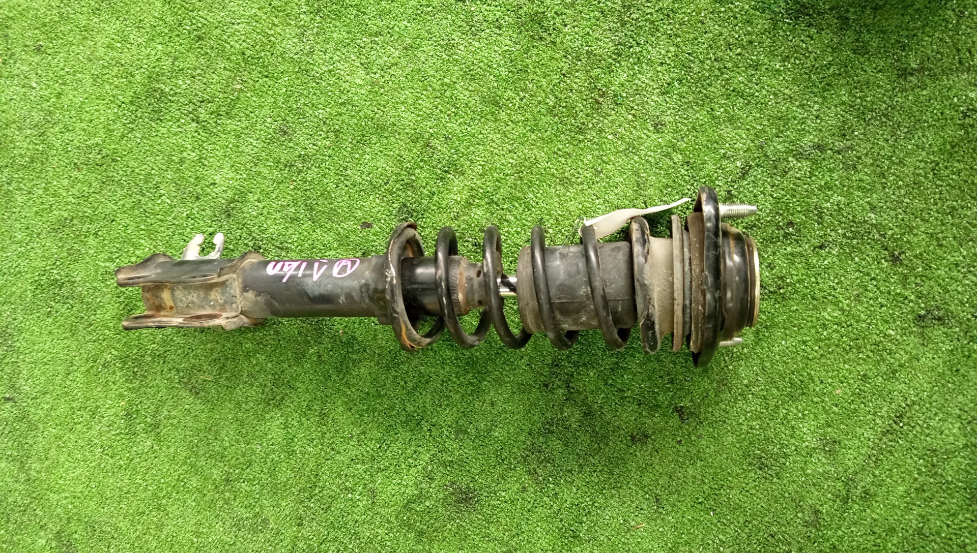 Стойка правая передняя NISSAN CLIPPER U71V 3G83 1 ракурс