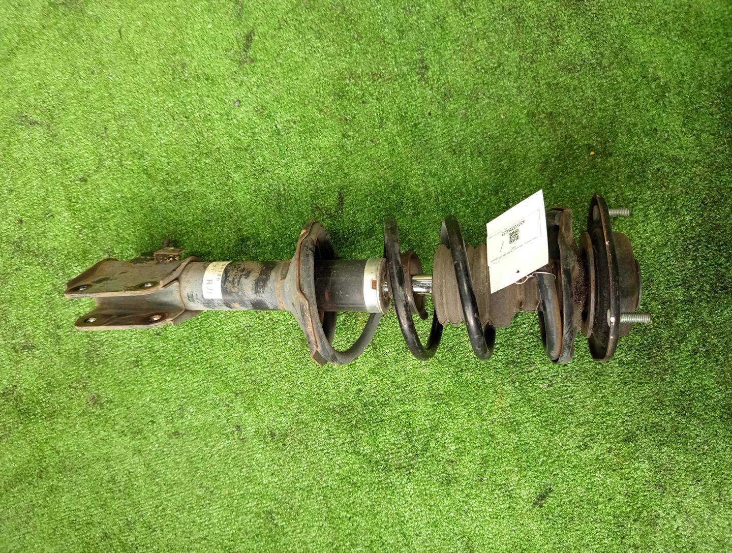 Стойка правая передняя DAIHATSU TERIOS, TERIOS KID, CAMI J100G, J102G, J122G, J111G, J131G, J100E, J102E, J122E HC-EJ, K3-VET, K3-VE, EF-DET, EF-DEM 1 ракурс