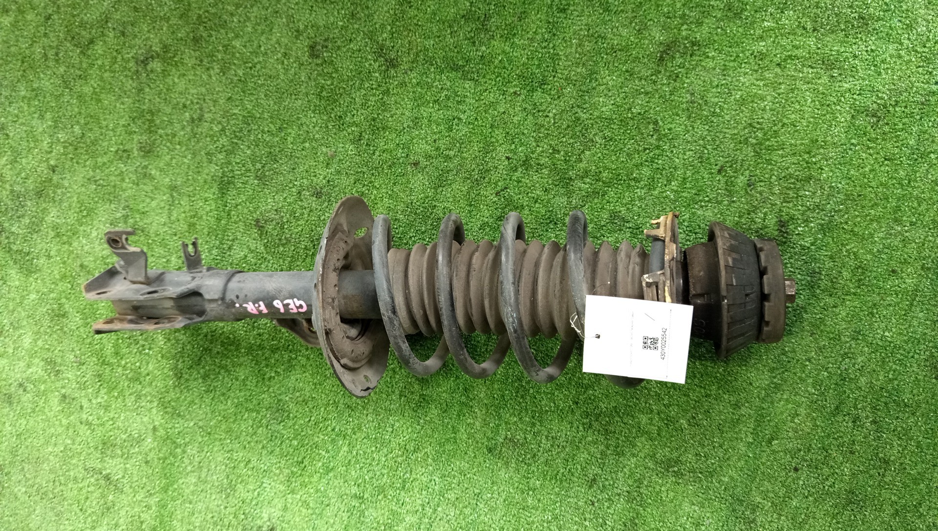 Стойка правая передняя HONDA FIT, FIT SHUTTLE GE6, GP1, GP4, GE8, GG7, GP2 L13A, LDA, LEA, L15A 1 ракурс