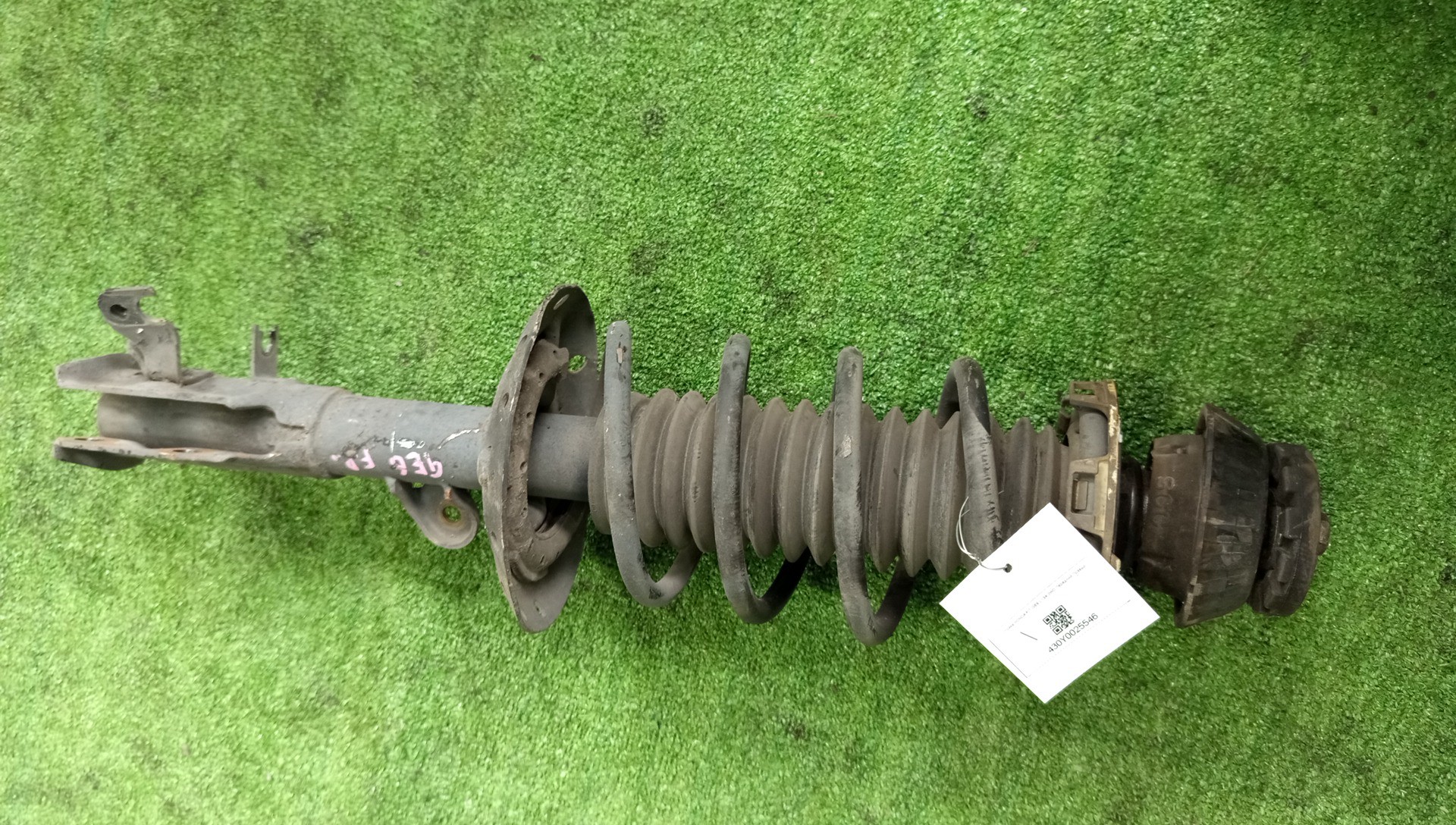 Стойка правая передняя HONDA FIT, FIT SHUTTLE GE6, GP1, GP4, GE8, GG7, GP2 L13A, LDA, LEA, L15A 1 ракурс