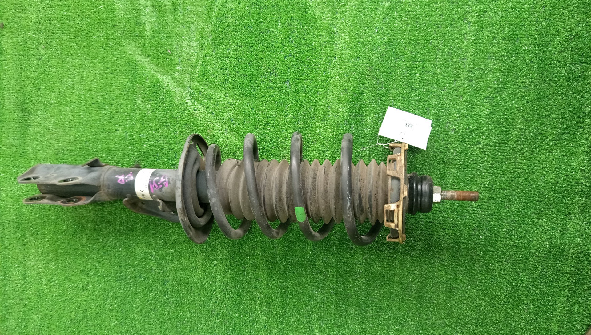 Стойка правая передняя HONDA AIRWAVE GJ1 L15A 1 ракурс